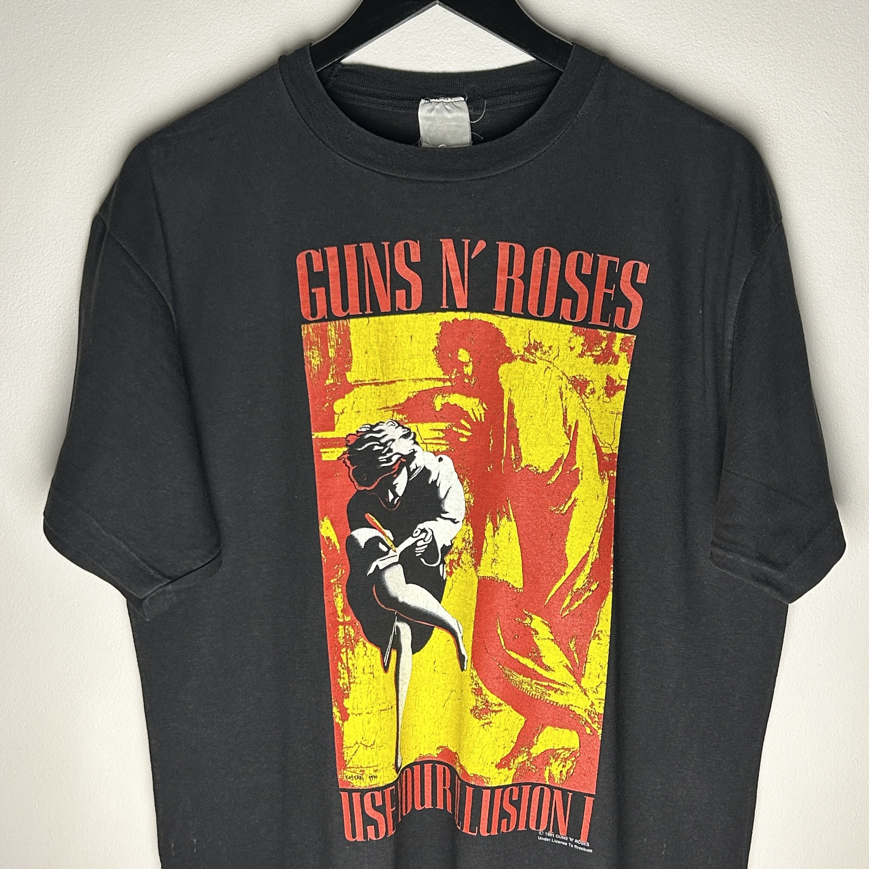 Band Tees Vintage Guns N’ Roses Use Your Illusion 1991 Band T-shirt Size US XL / EU 56 / 4 - 3 Thumbnail