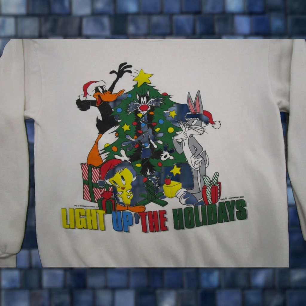 Vintage VINTAGE Looney Tunes Sweatshirt White Crew Neck Long Sleeve Mens M Bugs Bunny Holiday Graphic Print 1996 Winter Size US M / EU 48-50 / 2 - 1 Thumbnail
