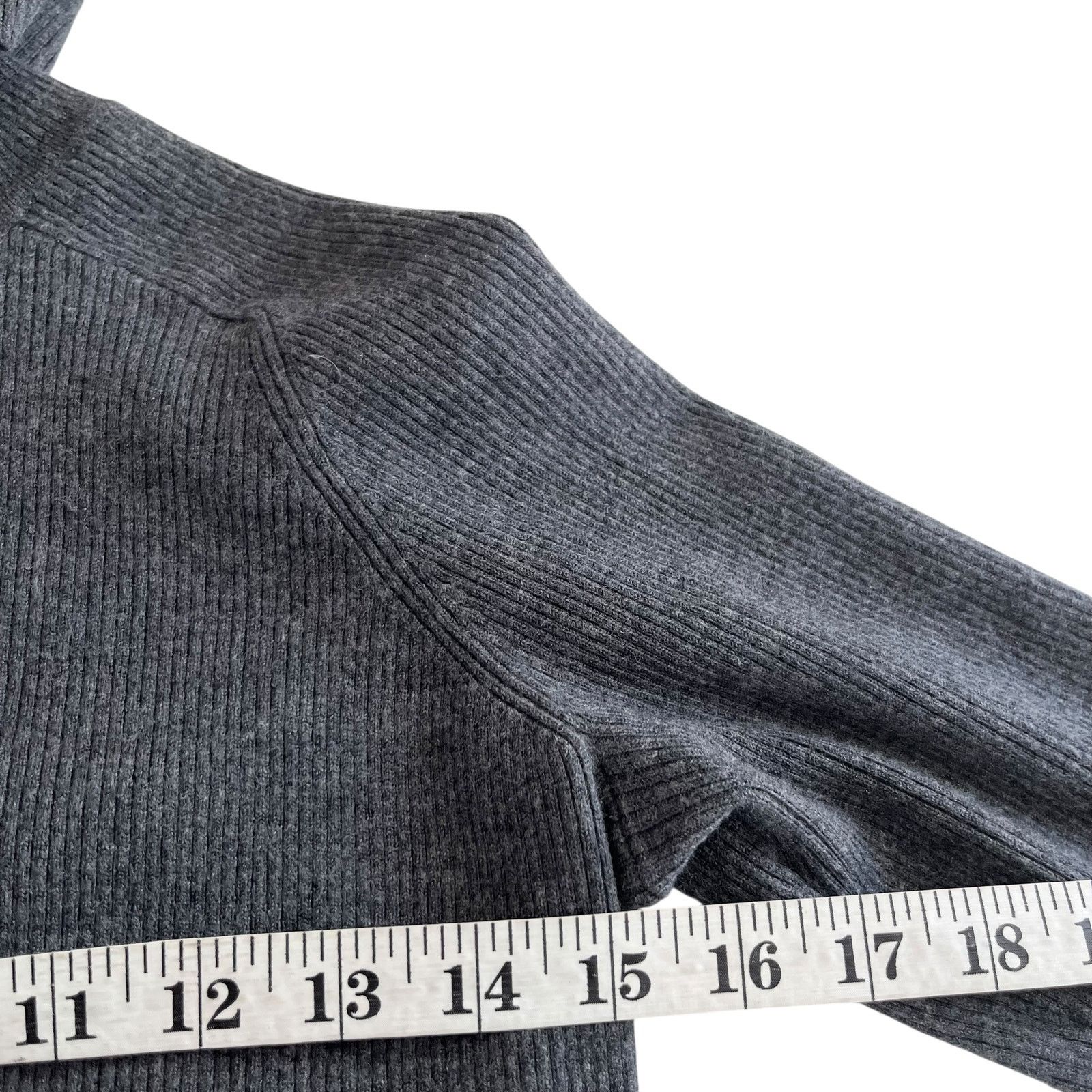 Tory Burch Tory Burch Gray Merino Wool Turtleneck Sweater XS Size XS / US 0-2 / IT 36-38 - 5 Thumbnail