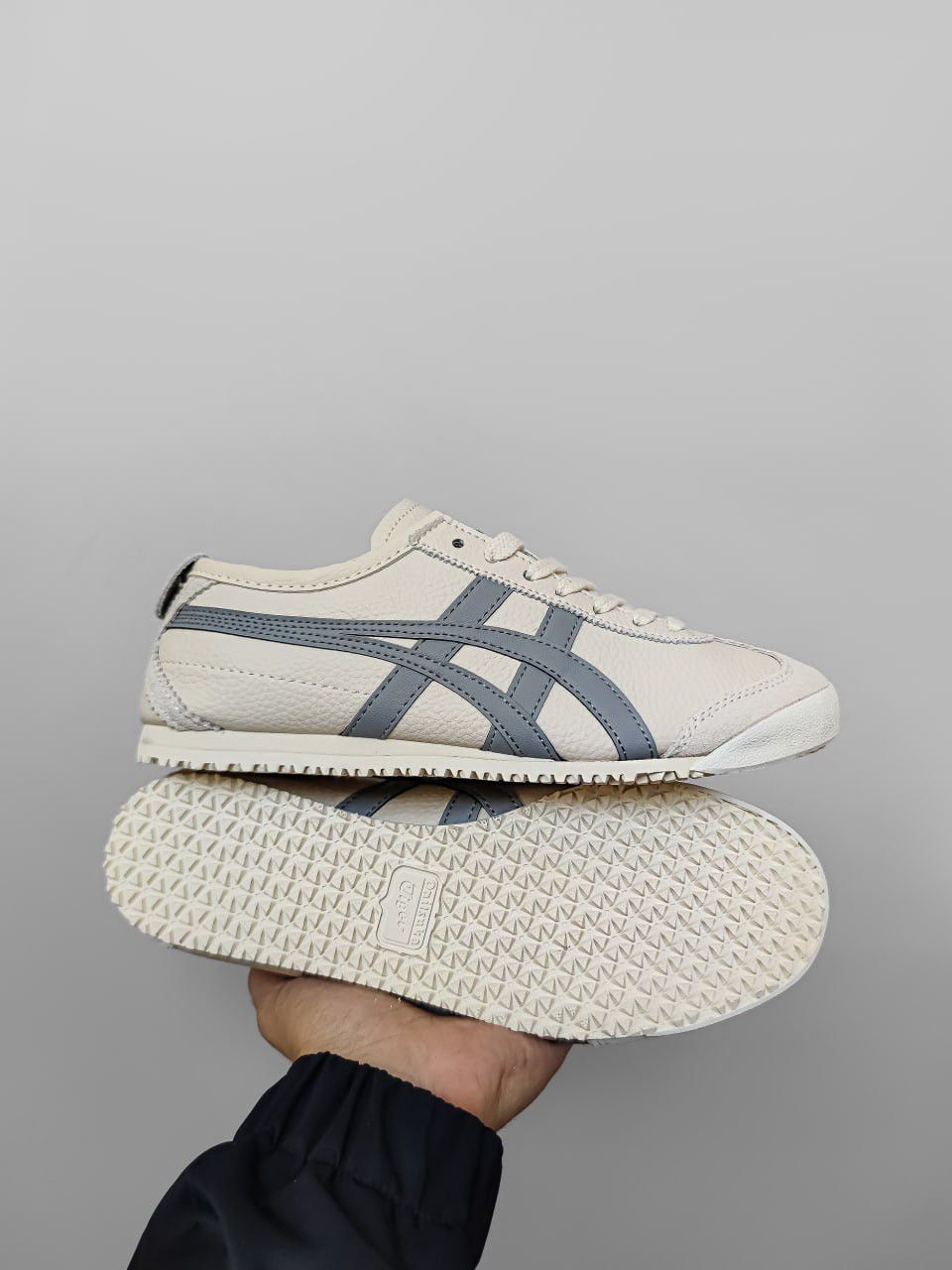 Asics × Onitsuka Tiger × Vintage Onitsuka Tiger Mexico 66 Yellow/ Black Kill Bill Size US 8.5 / EU 41-42 - 2 Thumbnail