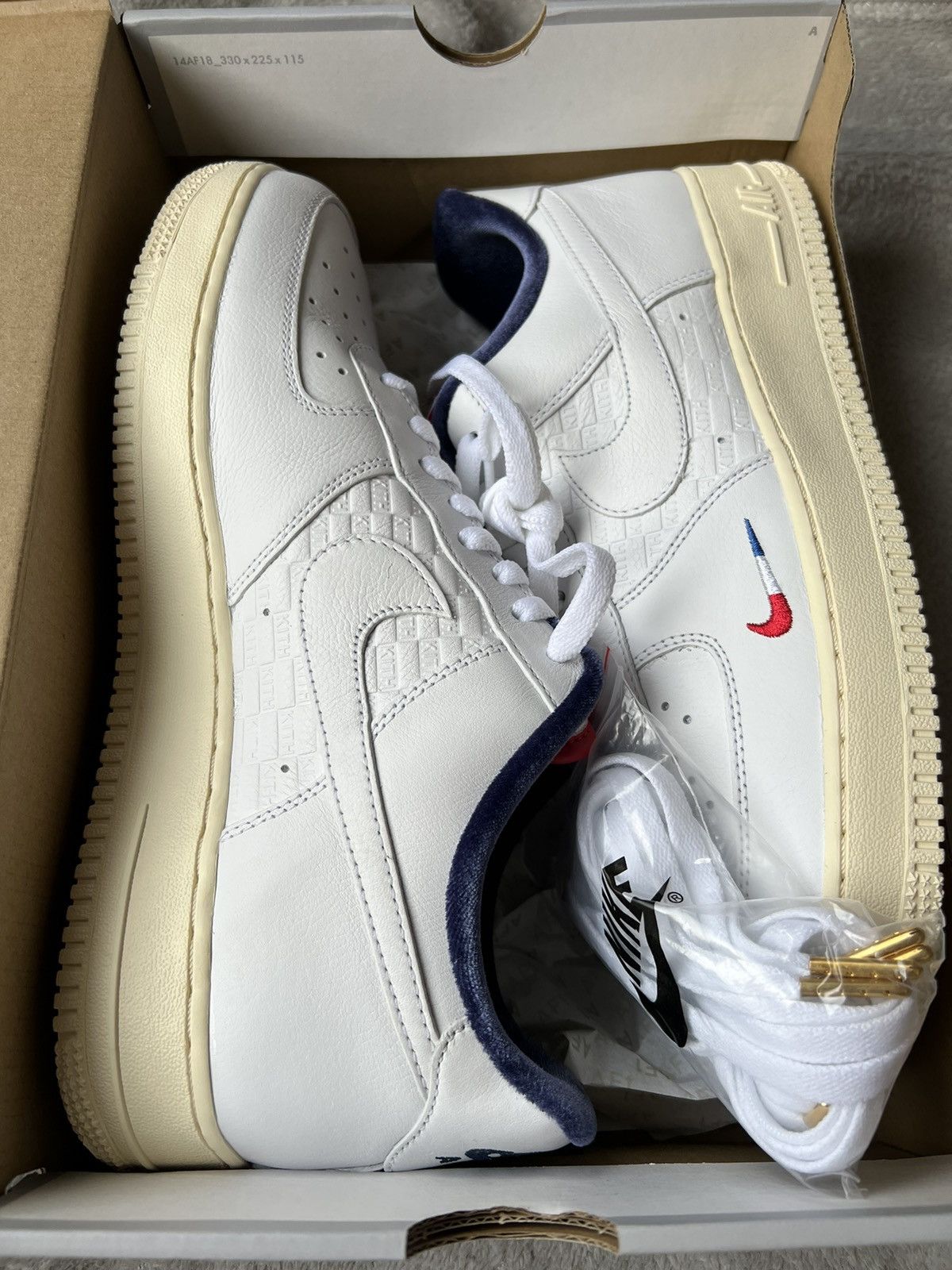 Nike Nike air force 1 kith Paris édition Size US 11 / EU 44 - 12 Thumbnail