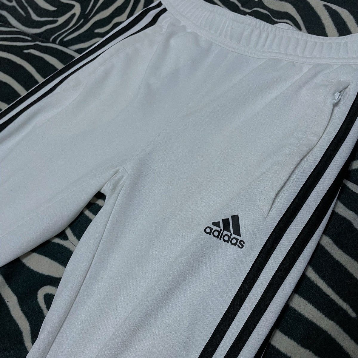 Adidas ADIDAS WHITE TIRO PANTS Size US 28 / EU 44 - 4 Thumbnail