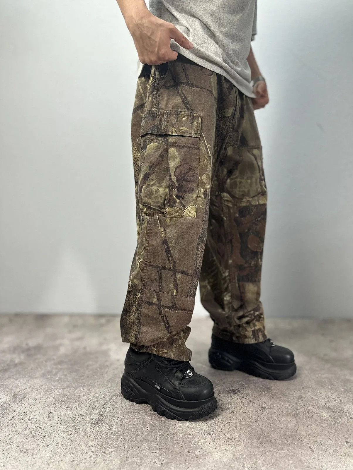 Vintage Vintage Real Tree style Baggy Japan Cargo pants Military Y2K Size US 36 / EU 52 - 7 Thumbnail