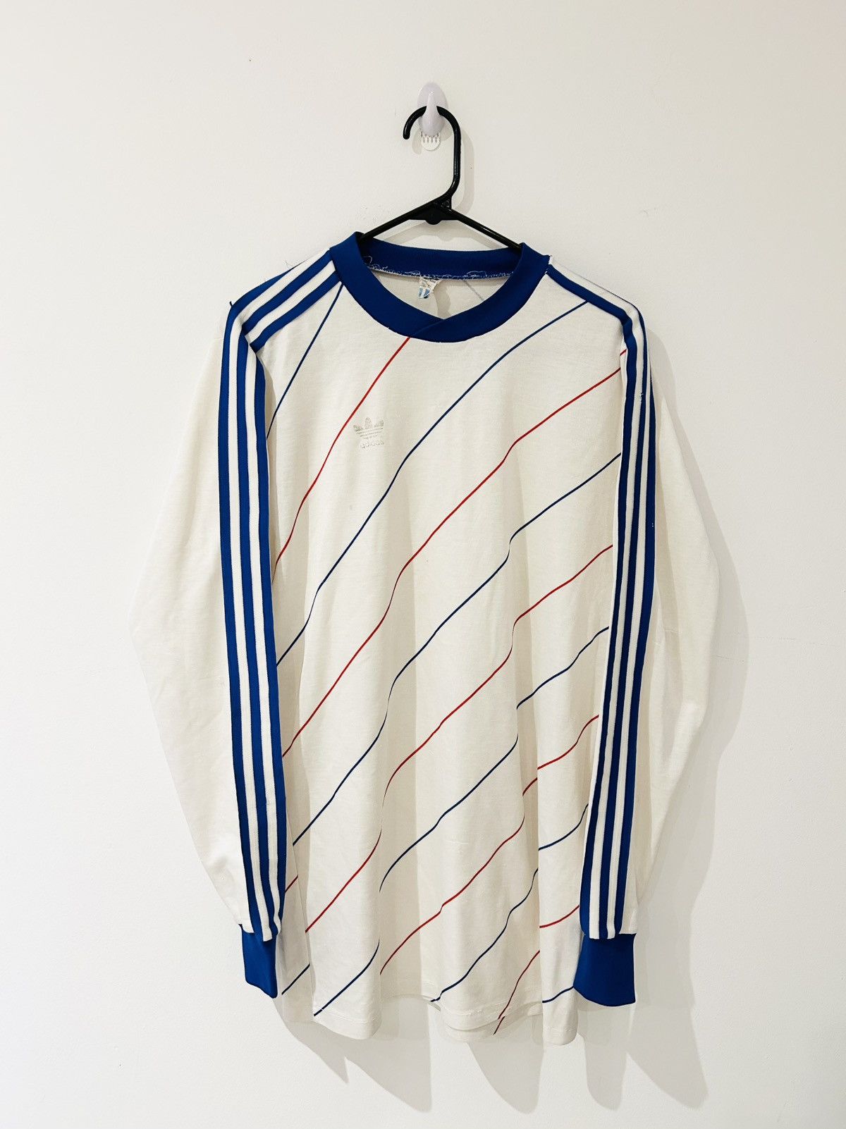 Adidas × Vintage Yugoslavia 1984 jersey template Size US L / EU 52-54 / 3 - 1 Thumbnail