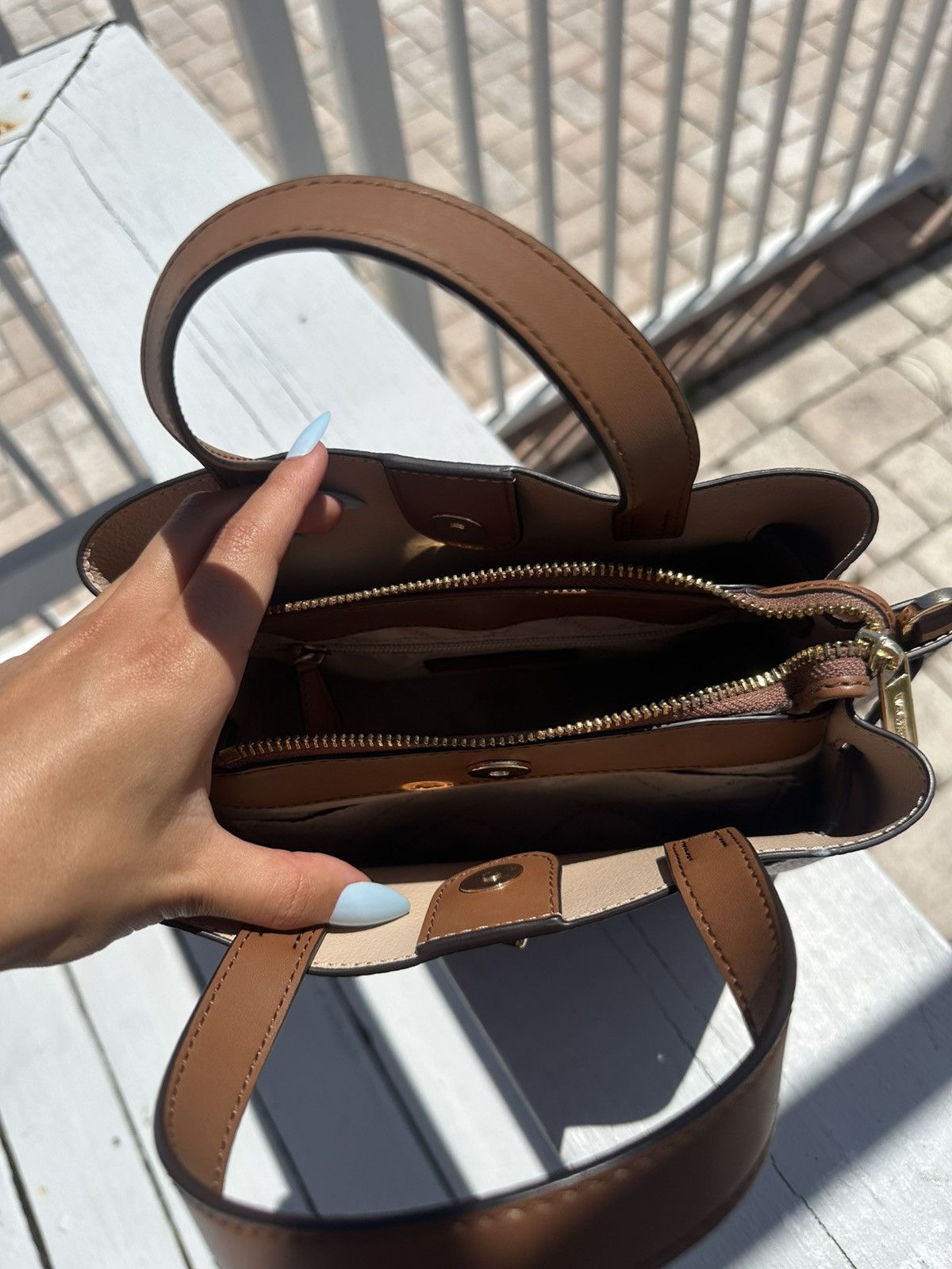 Michael Kors Brown Michael Kors Handbag Size ONE SIZE - 6 Thumbnail