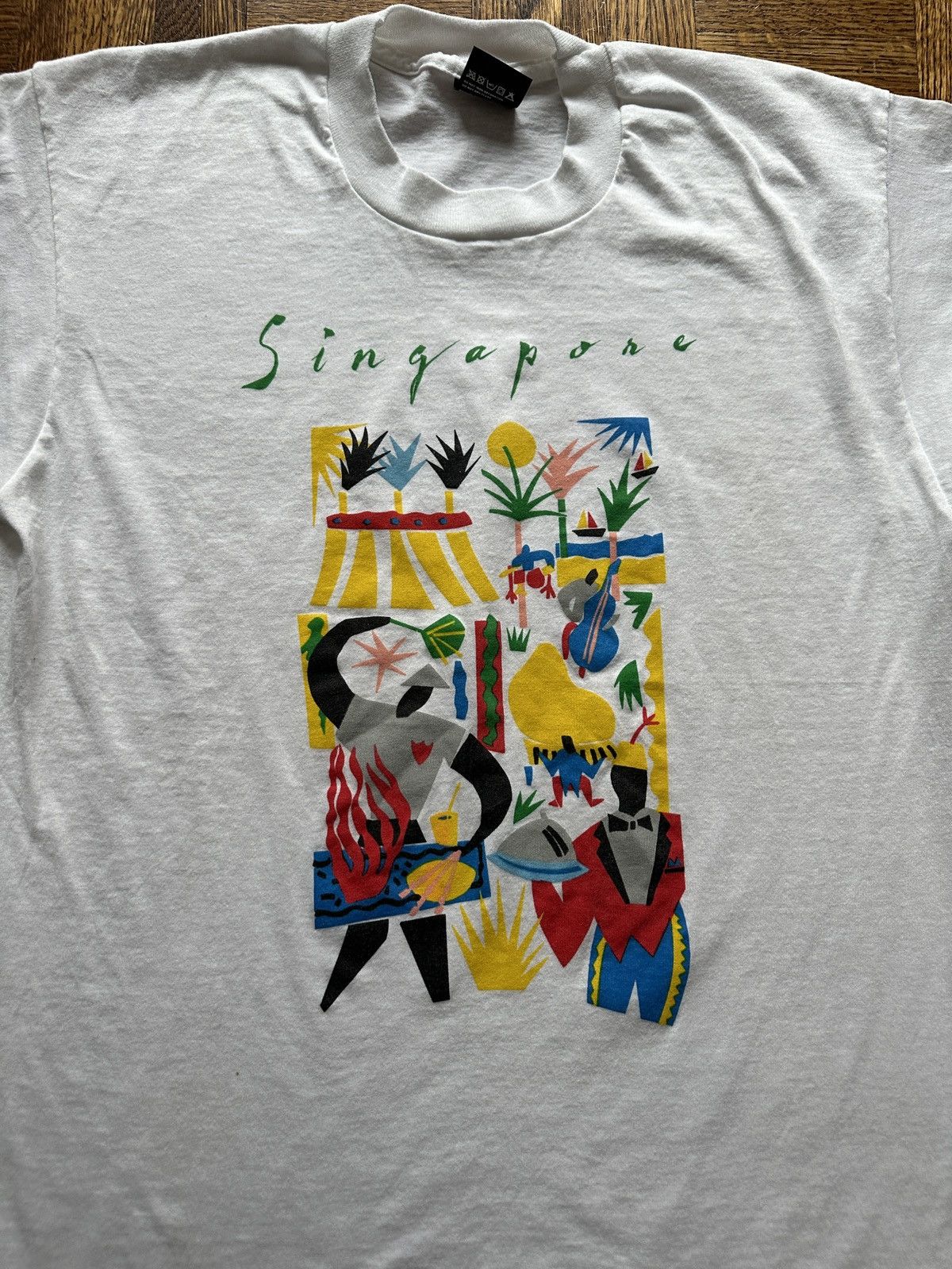 Vintage Vintage 80s Singapore Art Graphic Tee Size US L / EU 52-54 / 3 - 2 Thumbnail