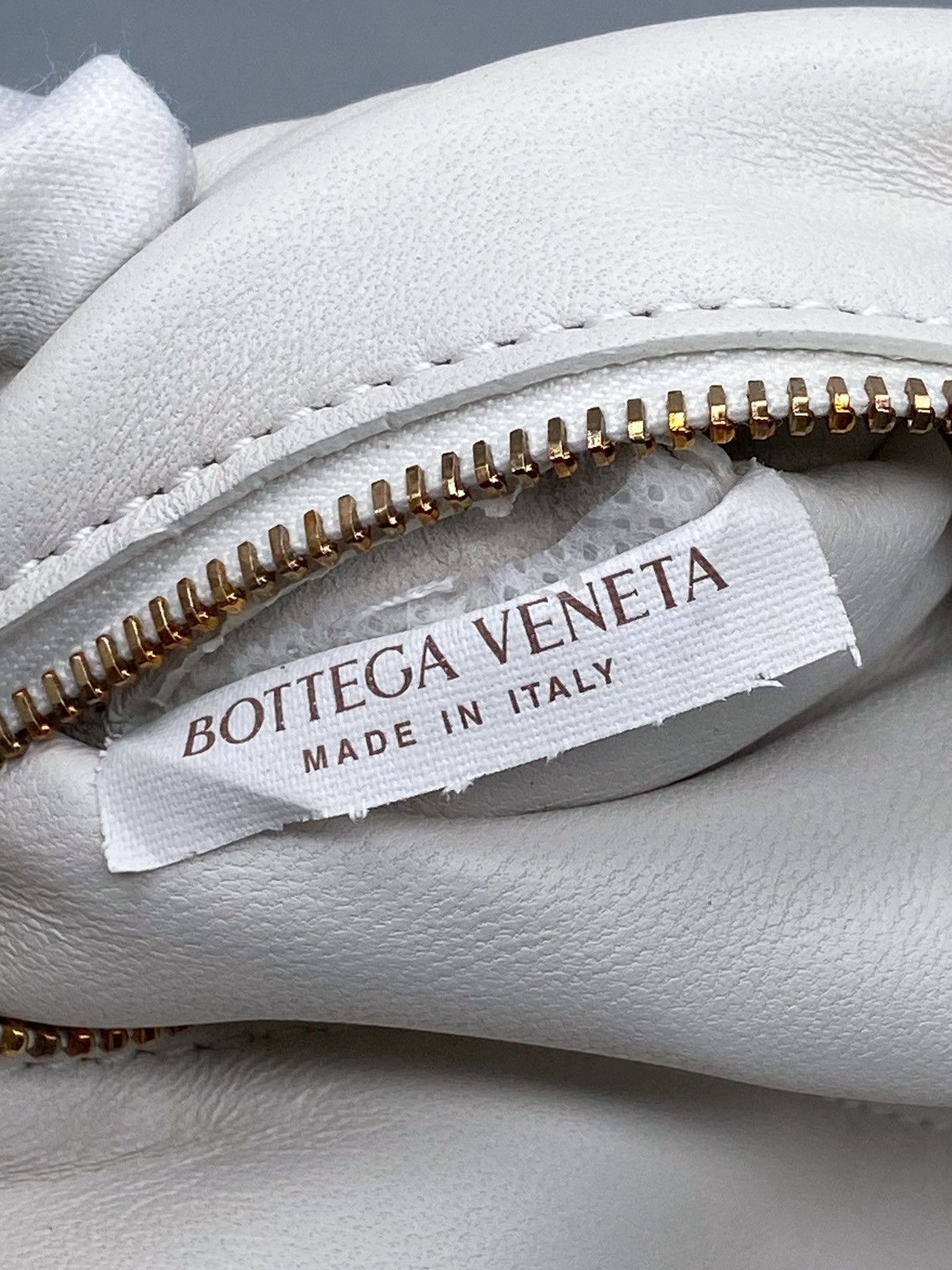Bottega Veneta Bottega Veneta The Cassette Padded Leather Crossbody Bag Size ONE SIZE - 16 Thumbnail