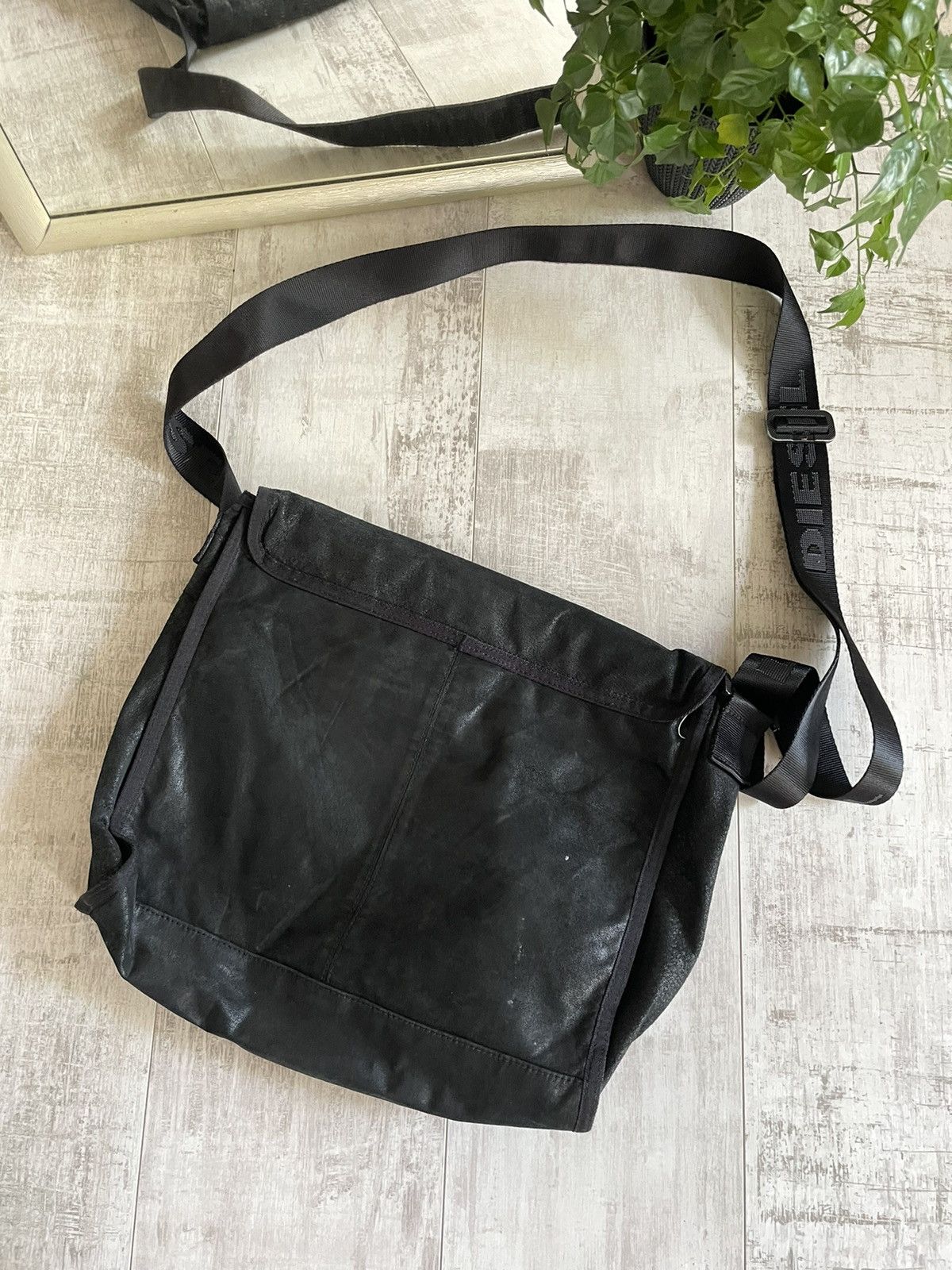 Diesel × Vintage Diesel Suede Vintage Bags Y2K Lights Black Logo Japanese Size ONE SIZE - 5 Thumbnail