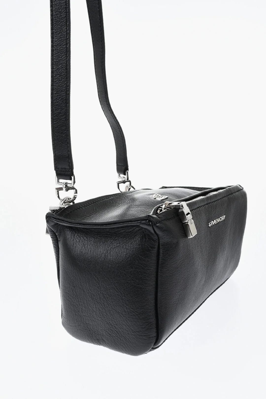 Givenchy og1mm0326 Size: OS / Hammered Leather Shoulder Bag in Black Size ONE SIZE - 3 Thumbnail