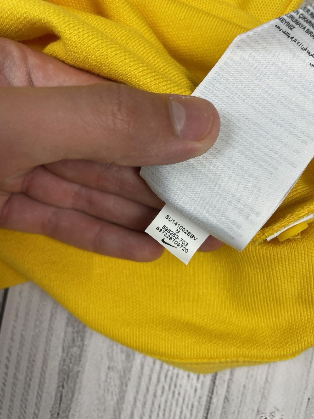 Nike Vintage nike Brazil soccer polo yellow Brasil size M Size US M / EU 48-50 / 2 - 7 Thumbnail