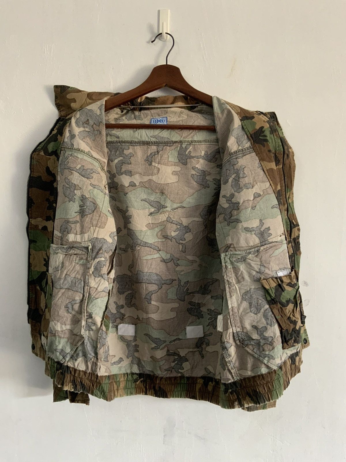 Japanese Brand Camouflage Woodland Tactical Bondage Military Jacket Size US L / EU 52-54 / 3 - 15 Thumbnail