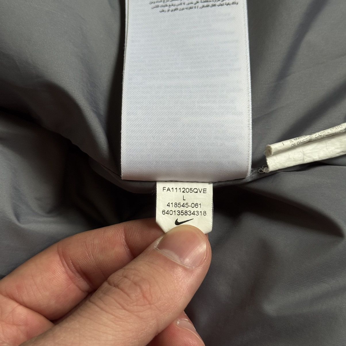 Nike Nike Vintage Streetwear Vest Size L Men's Colour Silver Size US L / EU 52-54 / 3 - 8 Thumbnail