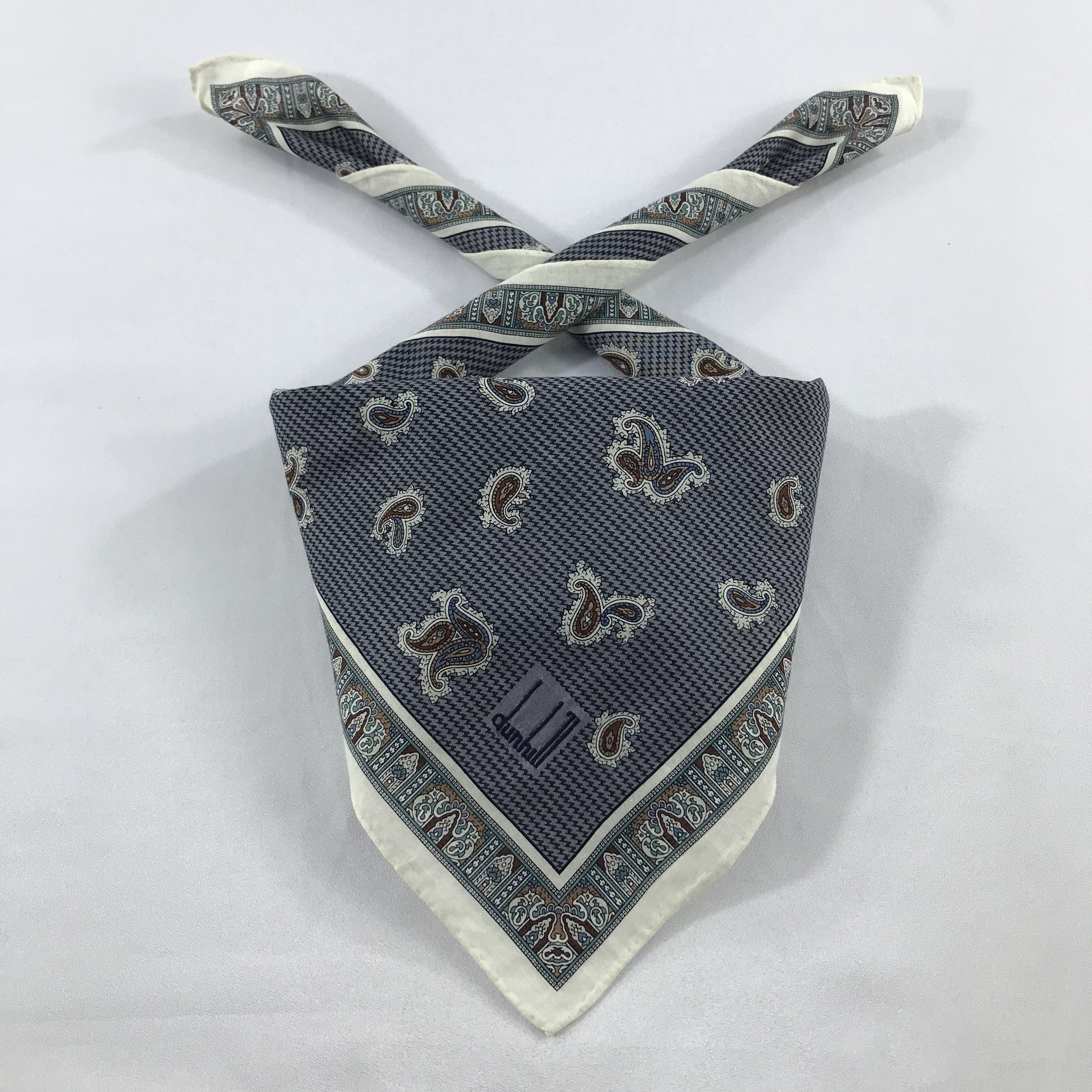 Alfred Dunhill × Vintage Dunhill Bandana / Handkerchief / Neckerchief - S2463 Size ONE SIZE - 3 Thumbnail