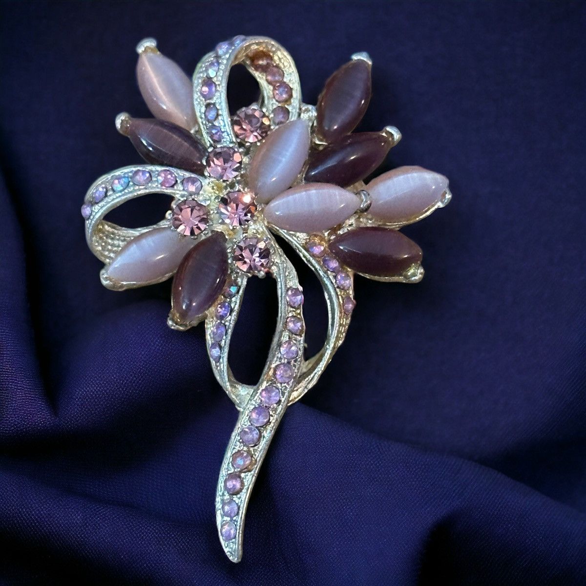 Vintage Vintage purple gemstone floral brooch Size ONE SIZE - 1 Thumbnail