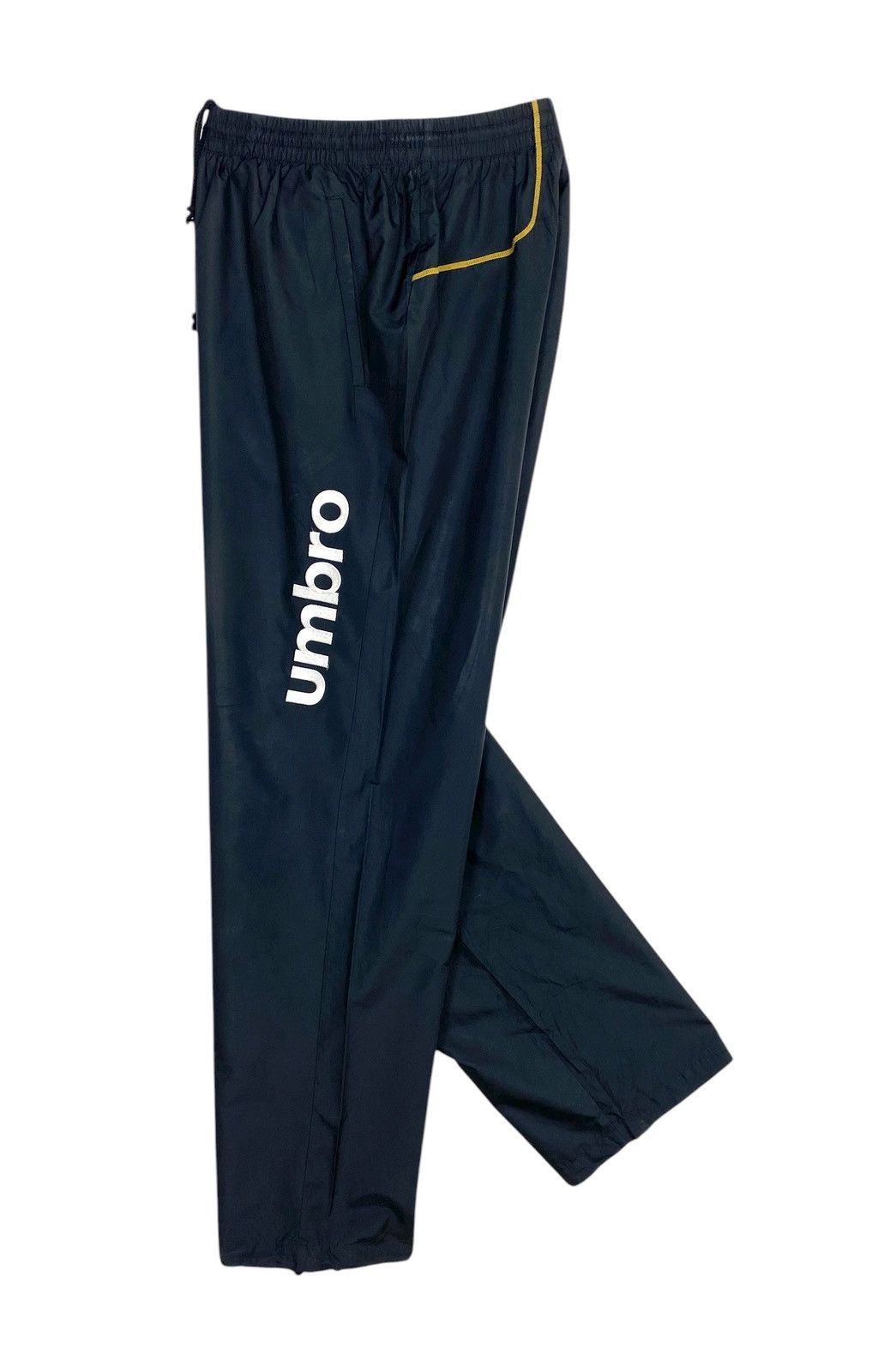 Umbro Rare‼️ Umbro Track Pants Embroidery Big Logo Size US 30 / EU 46 - 1 Thumbnail