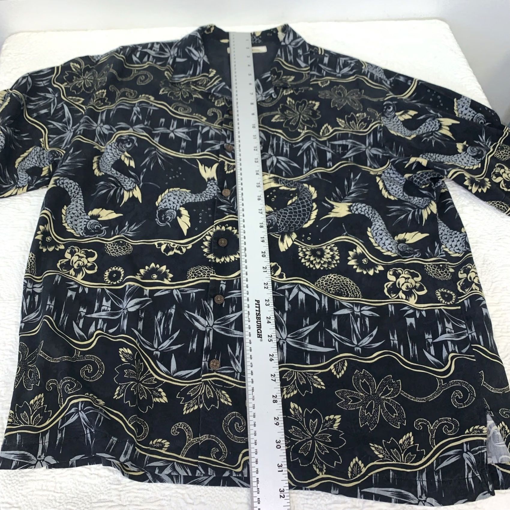 Tommy Bahama TOMMY BAHAMA Shirt Men XL Black Silk Short Sleeve Button-Up Hawaiian Koi Fish Size US XL / EU 56 / 4 - 6 Thumbnail