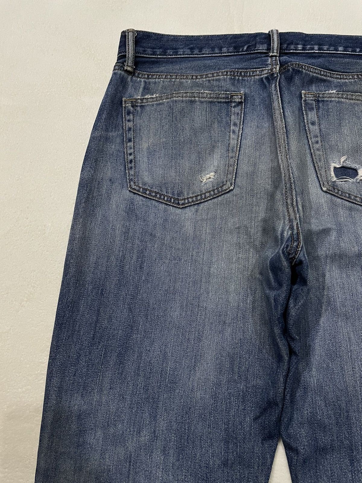 Uniqlo Vintage Uniqlo Diatress Faded Dark Blue Jeans Size US 35 - 16 Thumbnail
