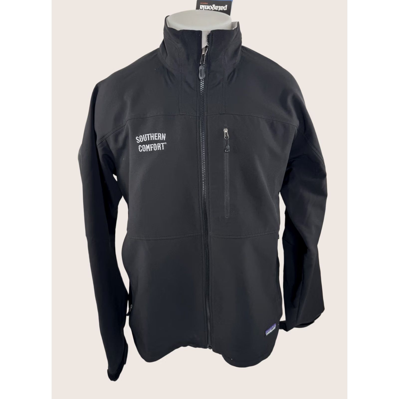 Patagonia PATAGONIA Black Softshell Jacket Embroidered XL Mens Size US XL / EU 56 / 4 - 1 Thumbnail