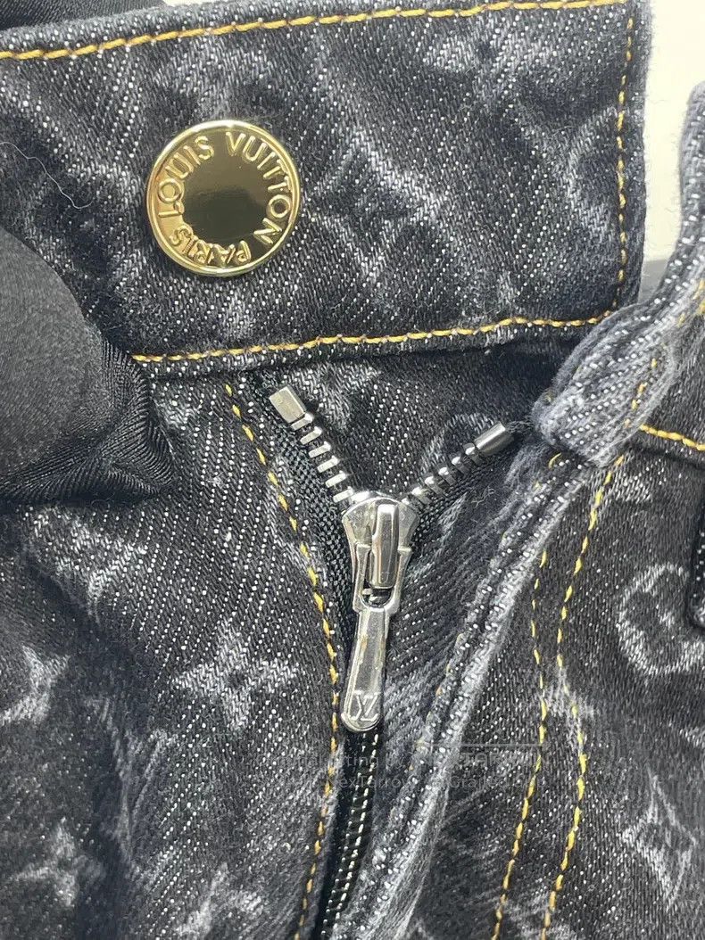 Louis Vuitton Louis Vuitton 25 Hot Style Old Flower Full Print Jeans Size US 38 / EU 54 - 4 Thumbnail