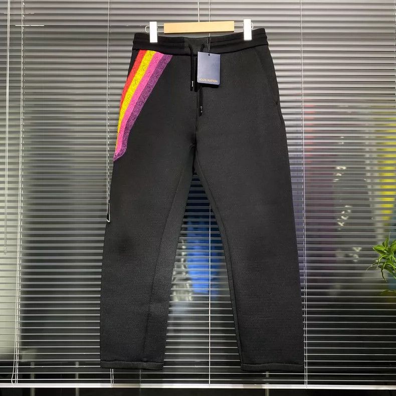 Louis Vuitton LOUIS VUITTON size s Rainbow bar monogram embroidered logo Size US 28 / EU 44 - 1 Thumbnail
