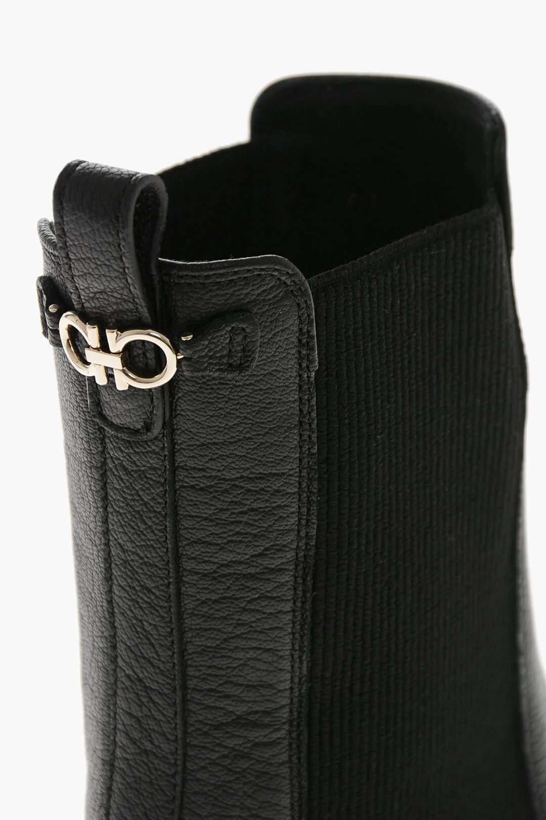 Salvatore Ferragamo og1mm0426 Hammered Leather Chelsea Ankle Boots in Black Size US 10.5 / IT 40.5 - 5 Thumbnail
