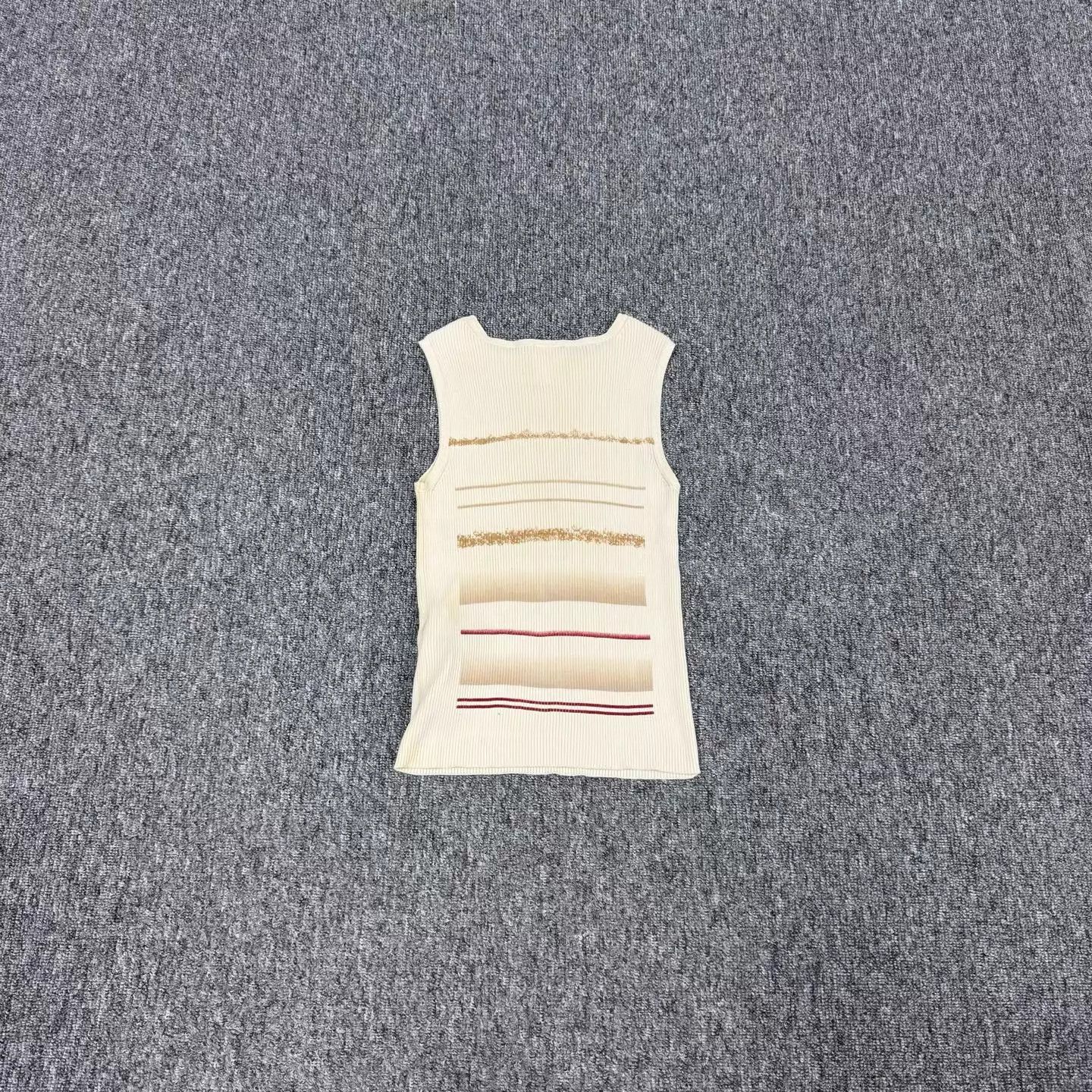 Chanel Chanel Cream Ribbed Metal Logo Sleeveless Knit Top 38 99N Size XS / US 0-2 / IT 36-38 - 2 Thumbnail