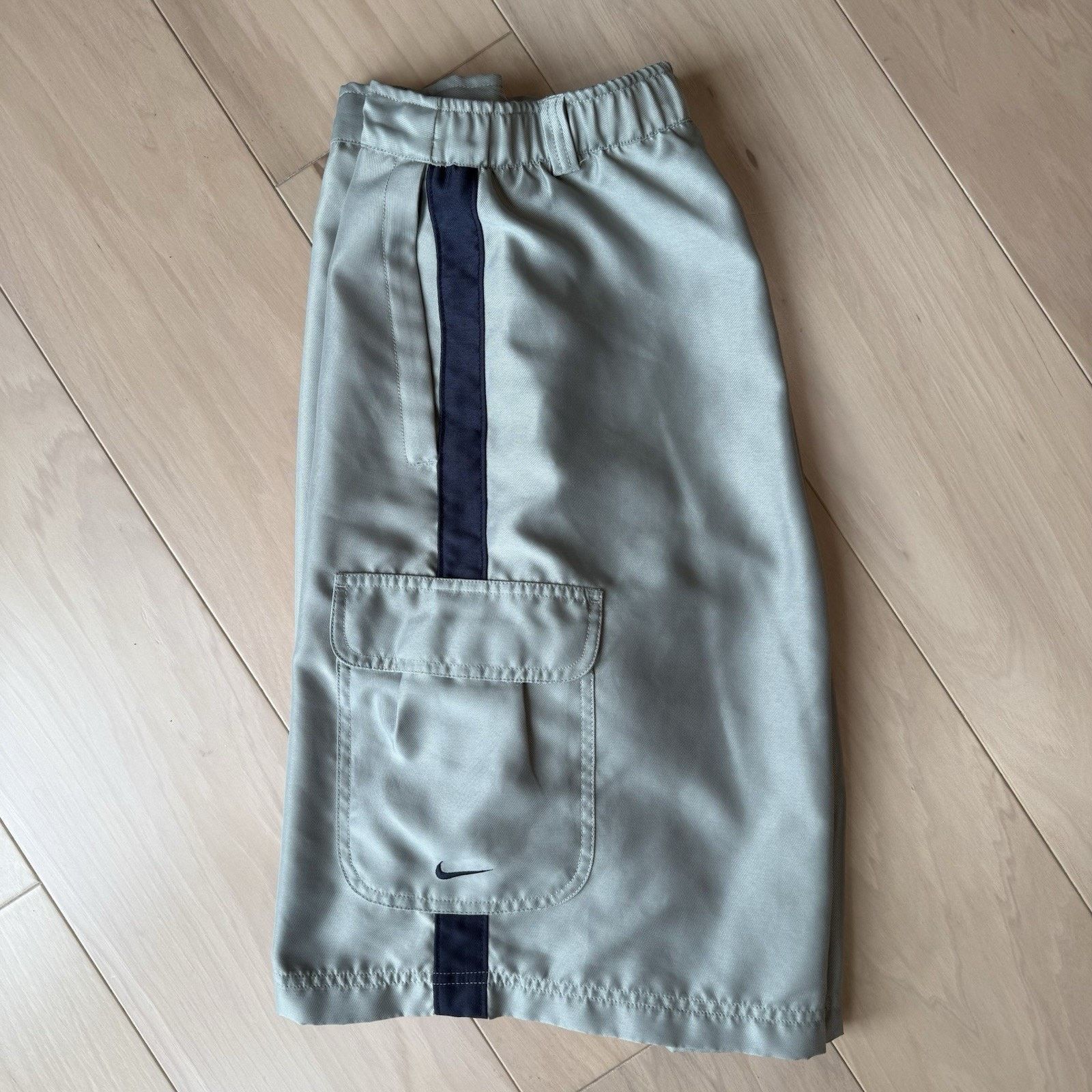 Nike × Vintage Vintage Nike Cargo Shorts Large Gray Y2K Utility Sportswear Size US 31 - 2 Thumbnail