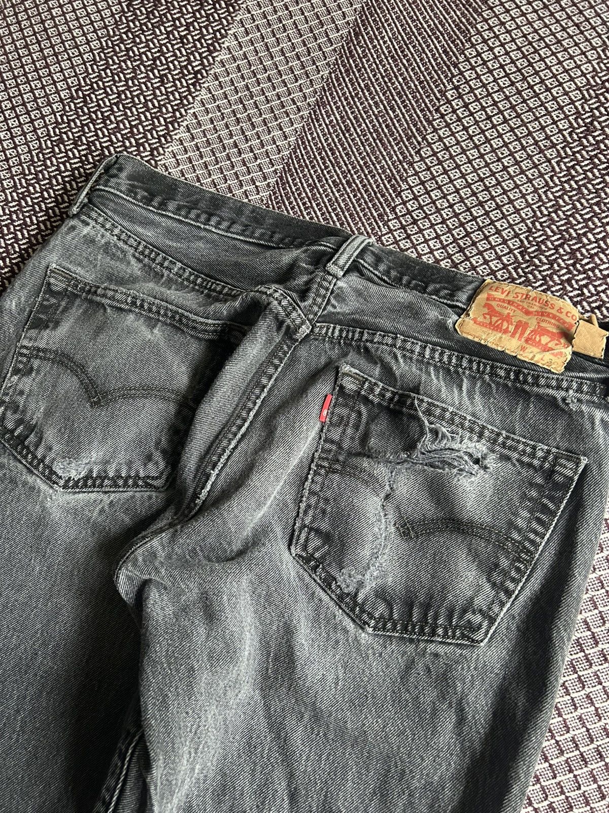 Levi's Vintage Levis Distressed Stonewashed Denim Jeans Size W34L30 Size US 34 / EU 50 - 7 Thumbnail