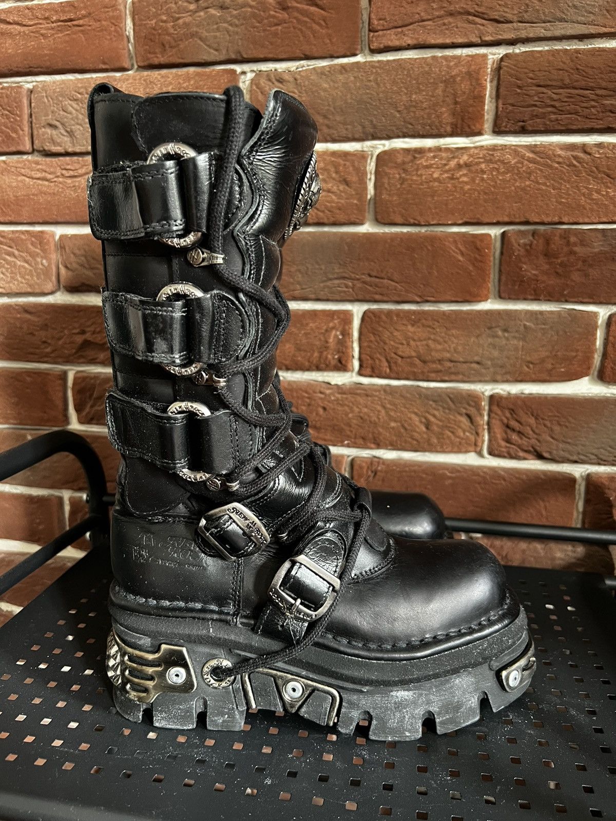 image of High Top 00S Boots Avant Garde Platfrom Vintage in Black, Women's (Size 6)