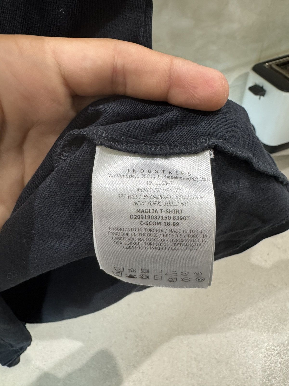 Moncler Moncler black tshirt Size US M / EU 48-50 / 2 - 8 Thumbnail