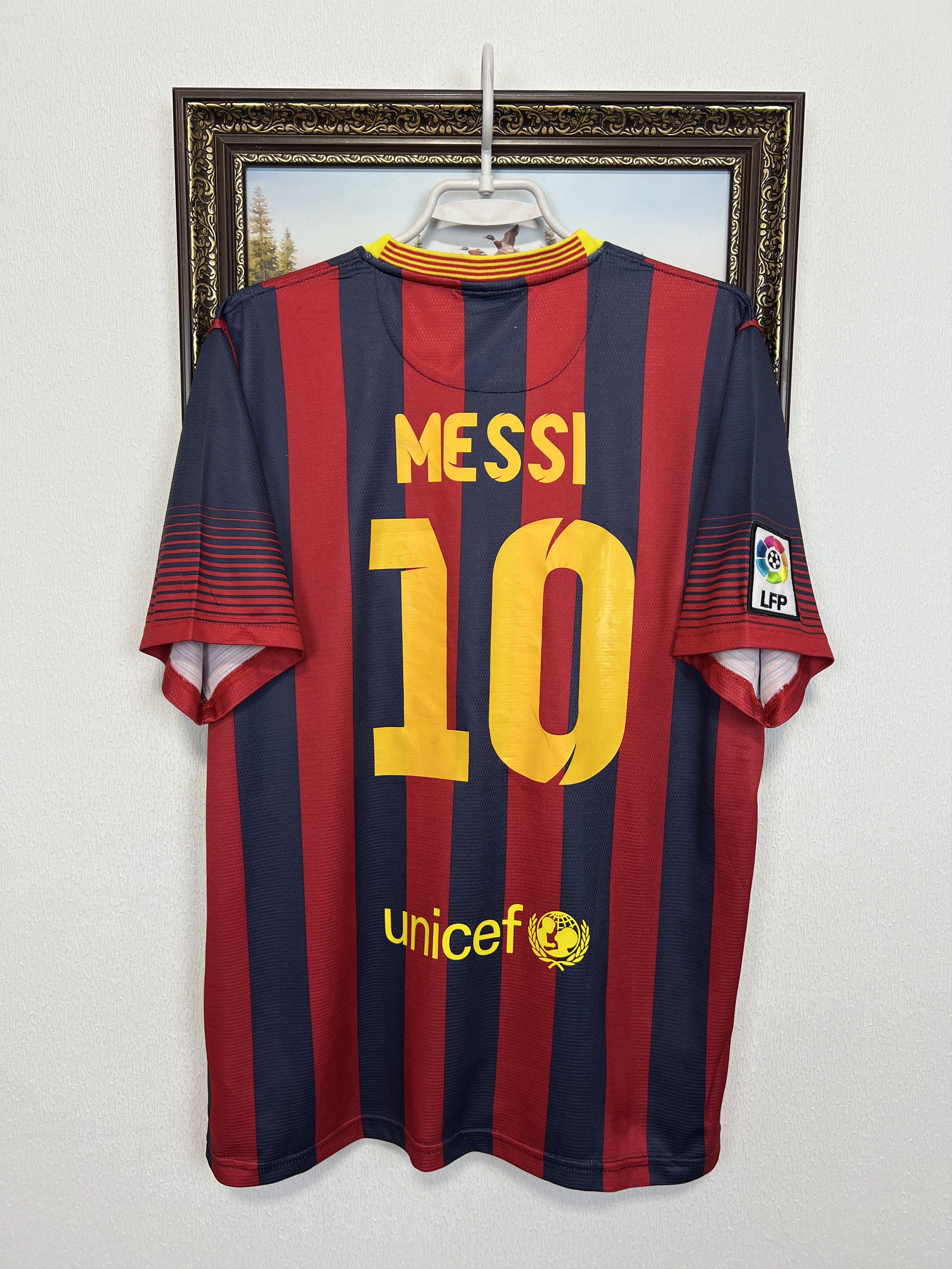 Vintage Barcelona football shirt Soccer Messi Replica Shirt Jersey Size US L / EU 52-54 / 3 - 10 Thumbnail