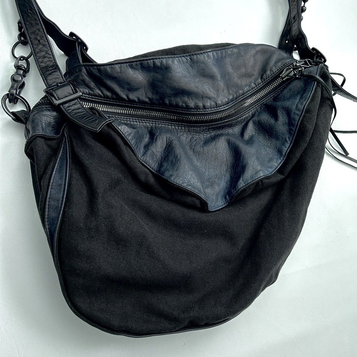 Diet Butcher Slim Skin 🔻Diet Butcher Slim Skin Shoulder Bag🔻 Size ONE SIZE - 2 Thumbnail