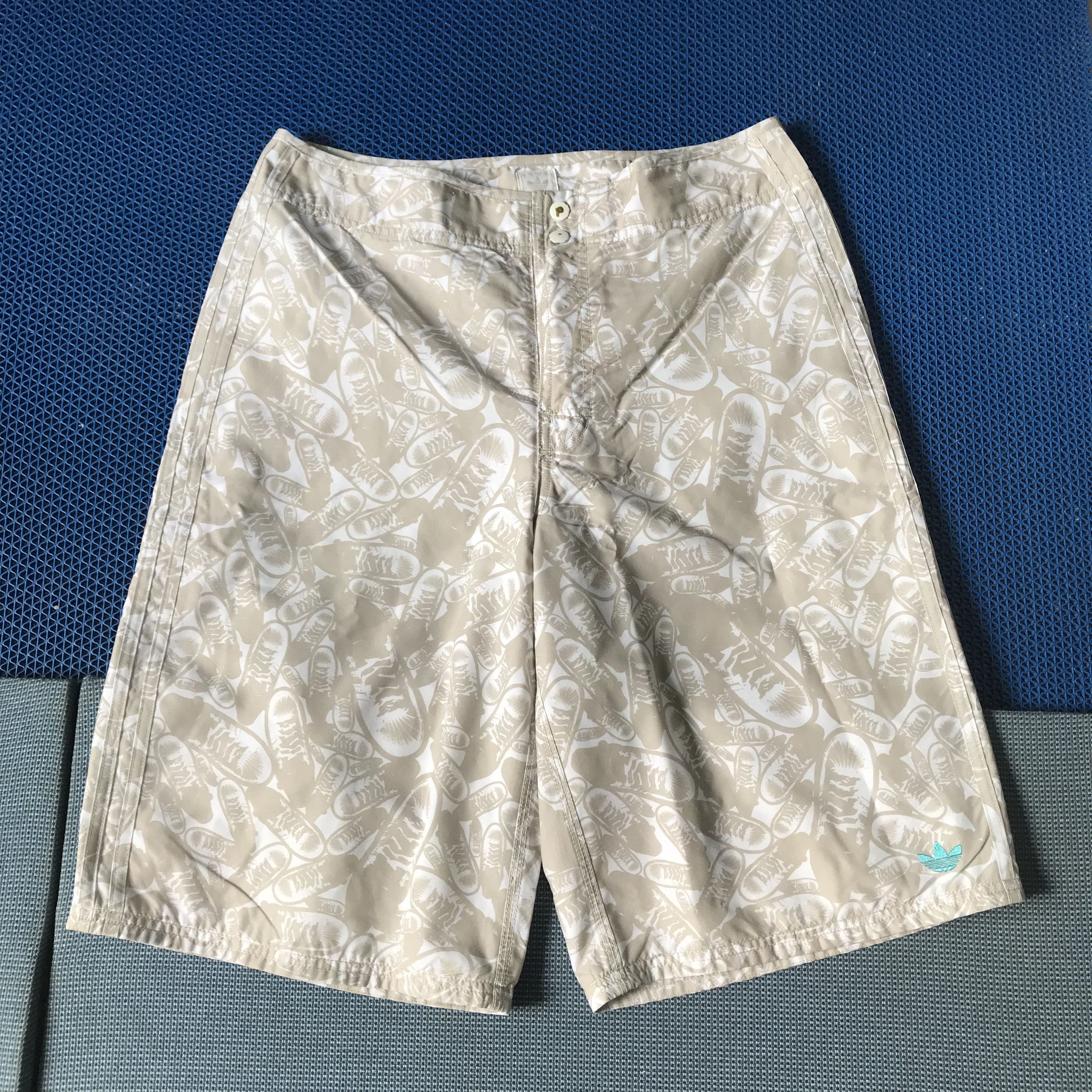 Adidas Vintage Adidas Originals Shorts pants full print adidas shoe Size US 33 - 1 Thumbnail