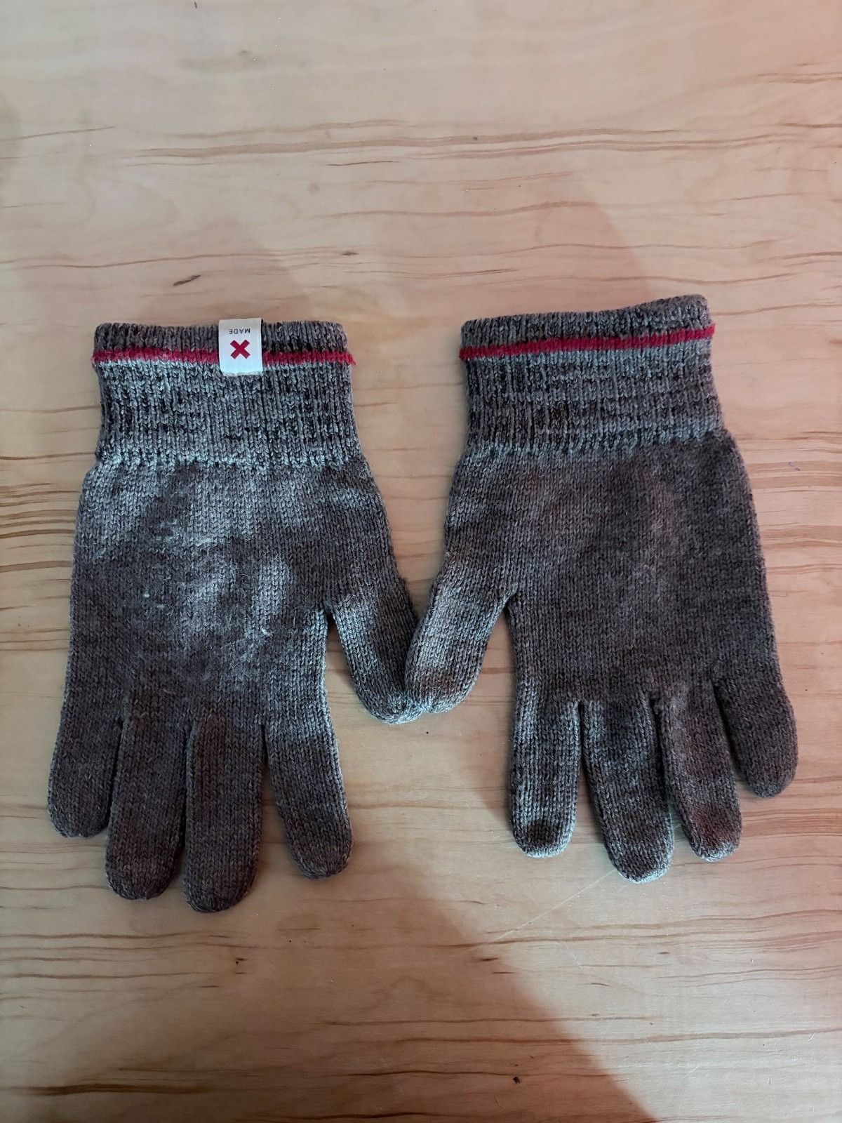 Best Made Co. Best Made Co Brown Wool Knit Gloves Made in Peru Red Stripe Size ONE SIZE - 1 Thumbnail