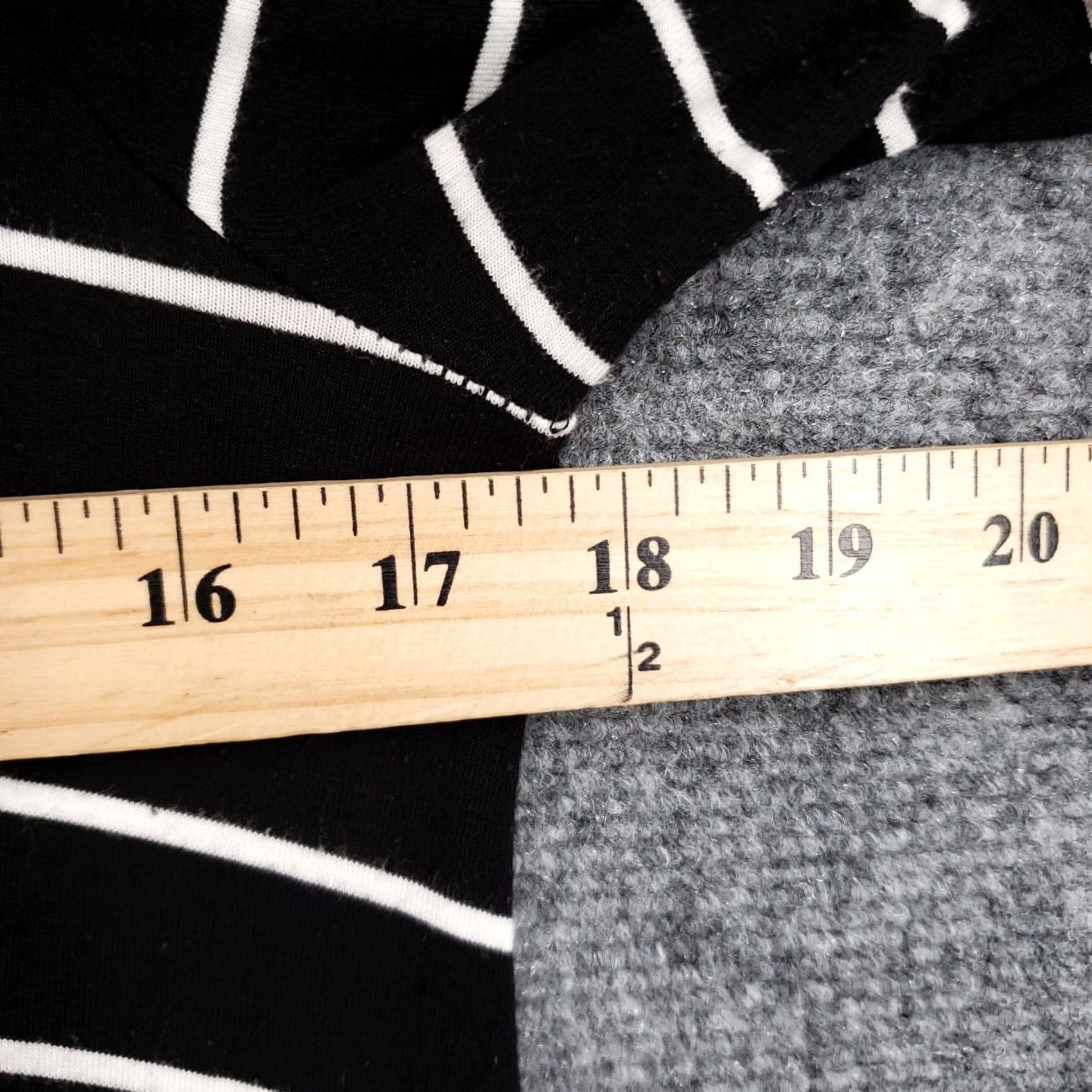 Old Navy Old Navy Women Petites Dress Black Midi Tunic Stripes Round Long Sleeve SP Small Size S / US 4 / IT 40 - 7 Thumbnail