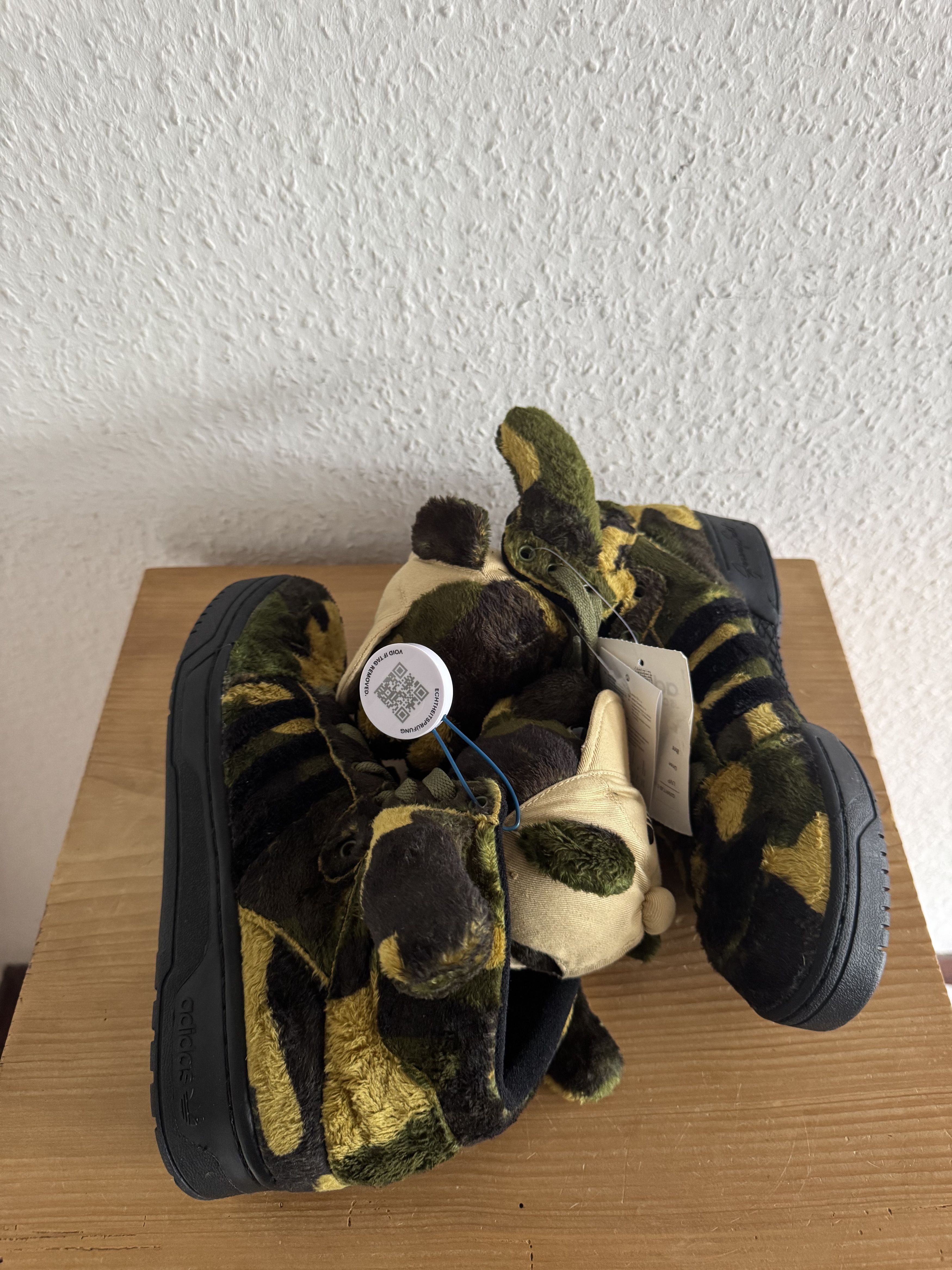 Adidas × Jeremy Scott JS Camo Teddy Bear Sneakers Size US 6.5 / EU 39-40 - 12 Thumbnail