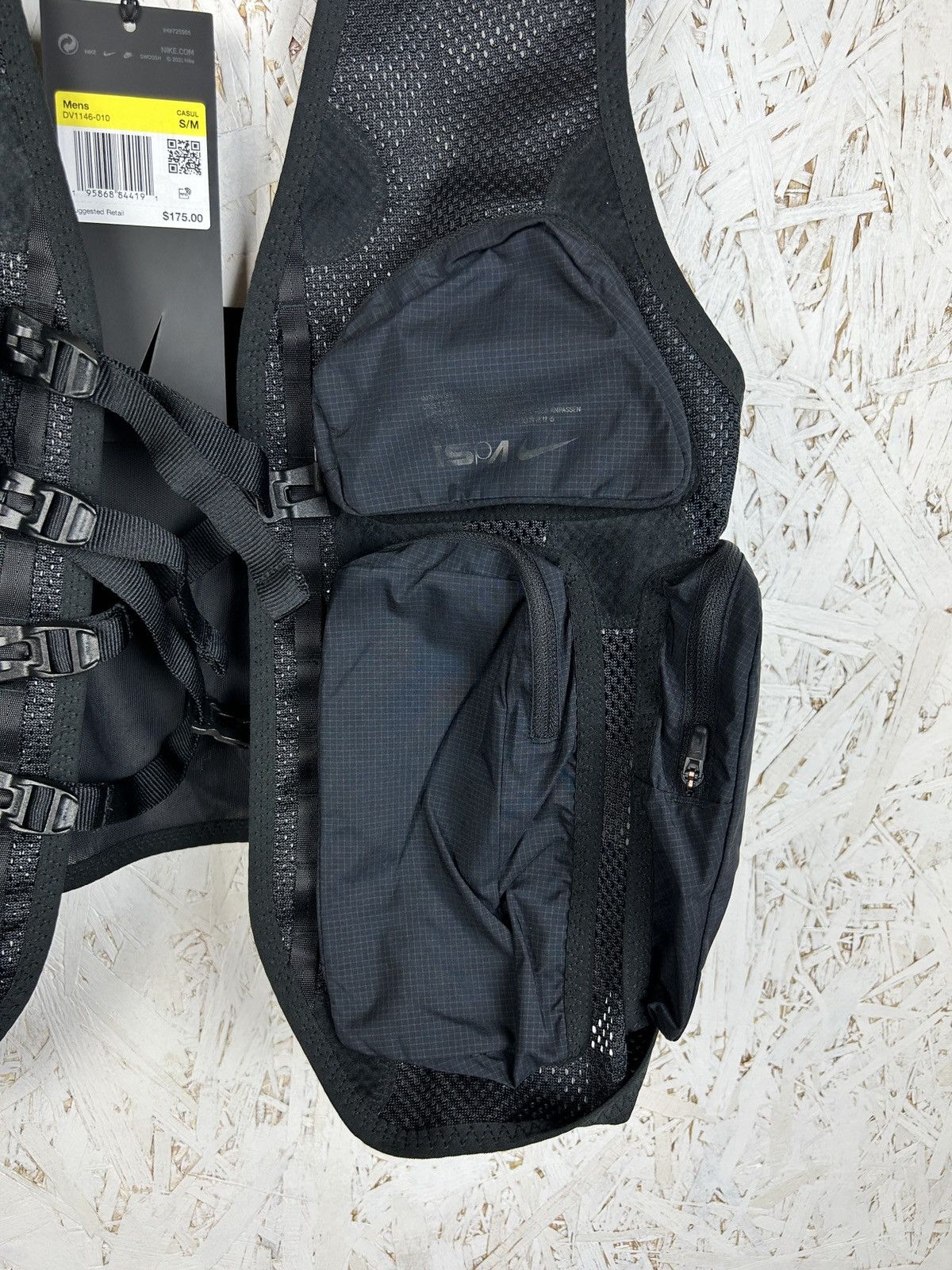 Nike NWT Nike ISPA Tech Vest S/M Black DV1146-010 Size US M / EU 48-50 / 2 - 2 Thumbnail