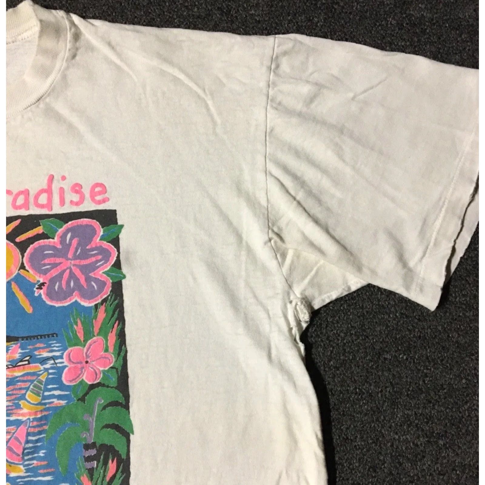 Paradise VINTAGE 90s Maui Hawaii Paradise Distress Shirt S White Beach Grunge Surf Art T-Shirt Mens Small Single Stitch Kawaii? Size US S / EU 44-46 / 1 - 6 Thumbnail