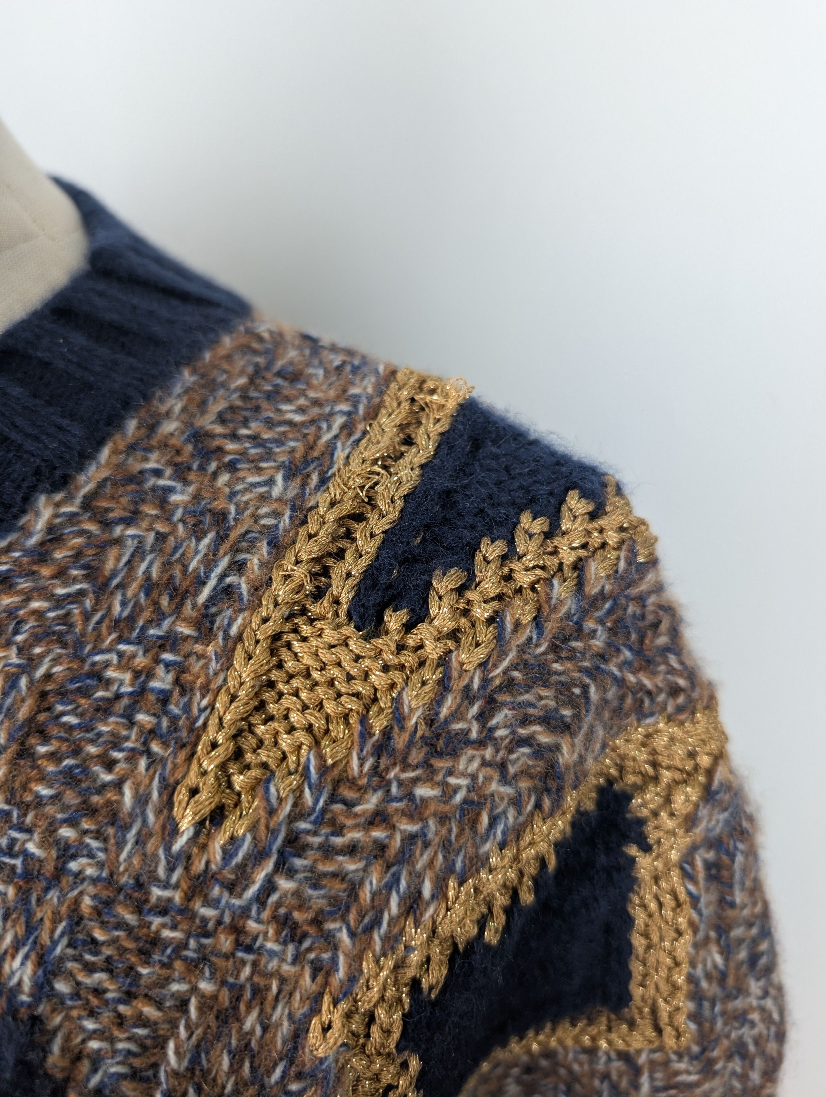 Chanel Chanel Blue Knit Pullover With Chanel Logo Size XS / US 0-2 / IT 36-38 - 4 Thumbnail