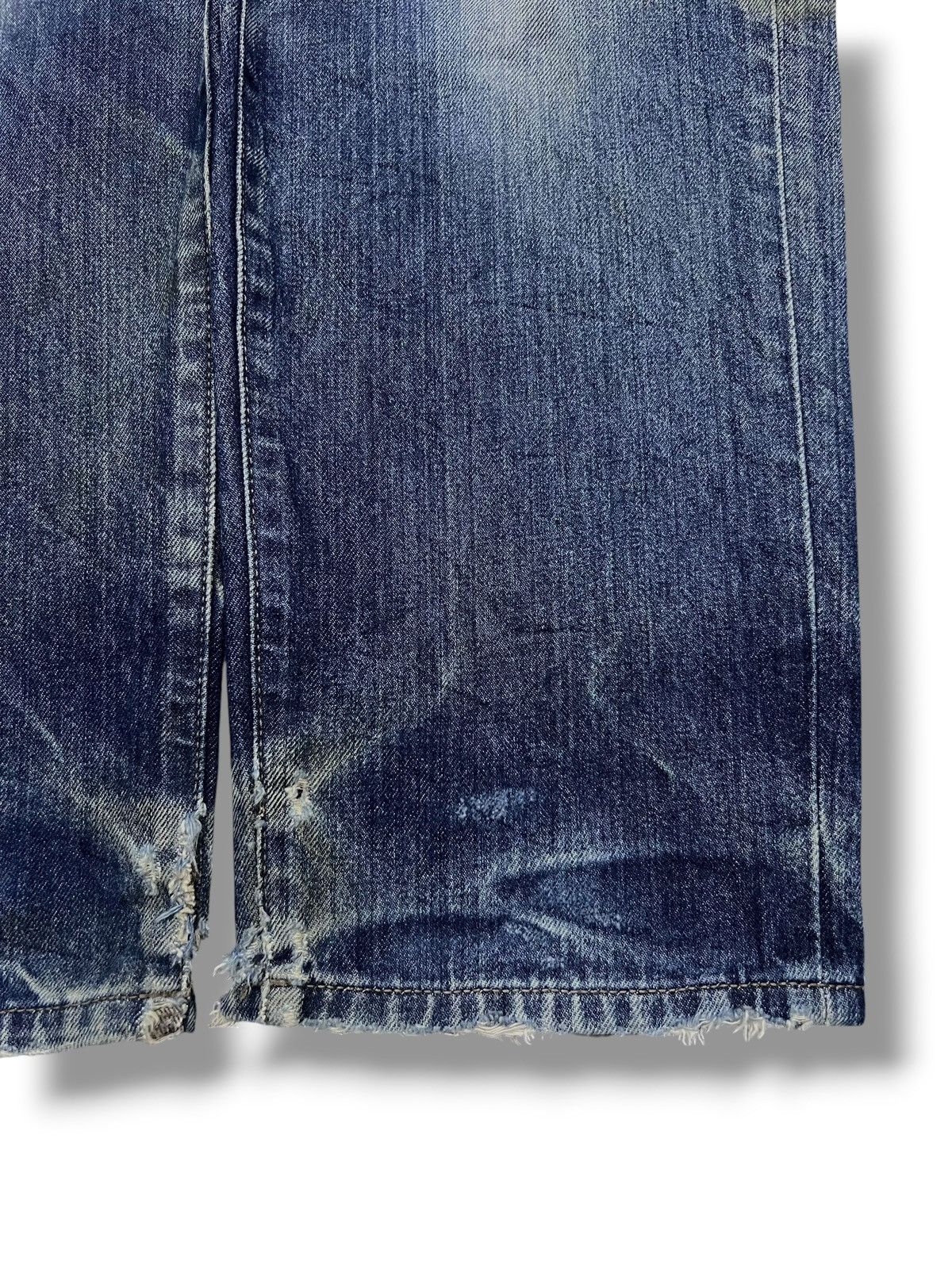 Uniqlo Vintage Uniqlo Japan - Faded Wash, Distressed Denim Size US 35 - 7 Thumbnail