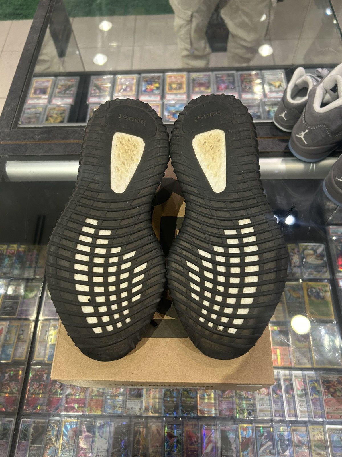 Yeezy Adidas Yeezy 350 Core Black White Size US 8 / EU 41 - 10 Thumbnail