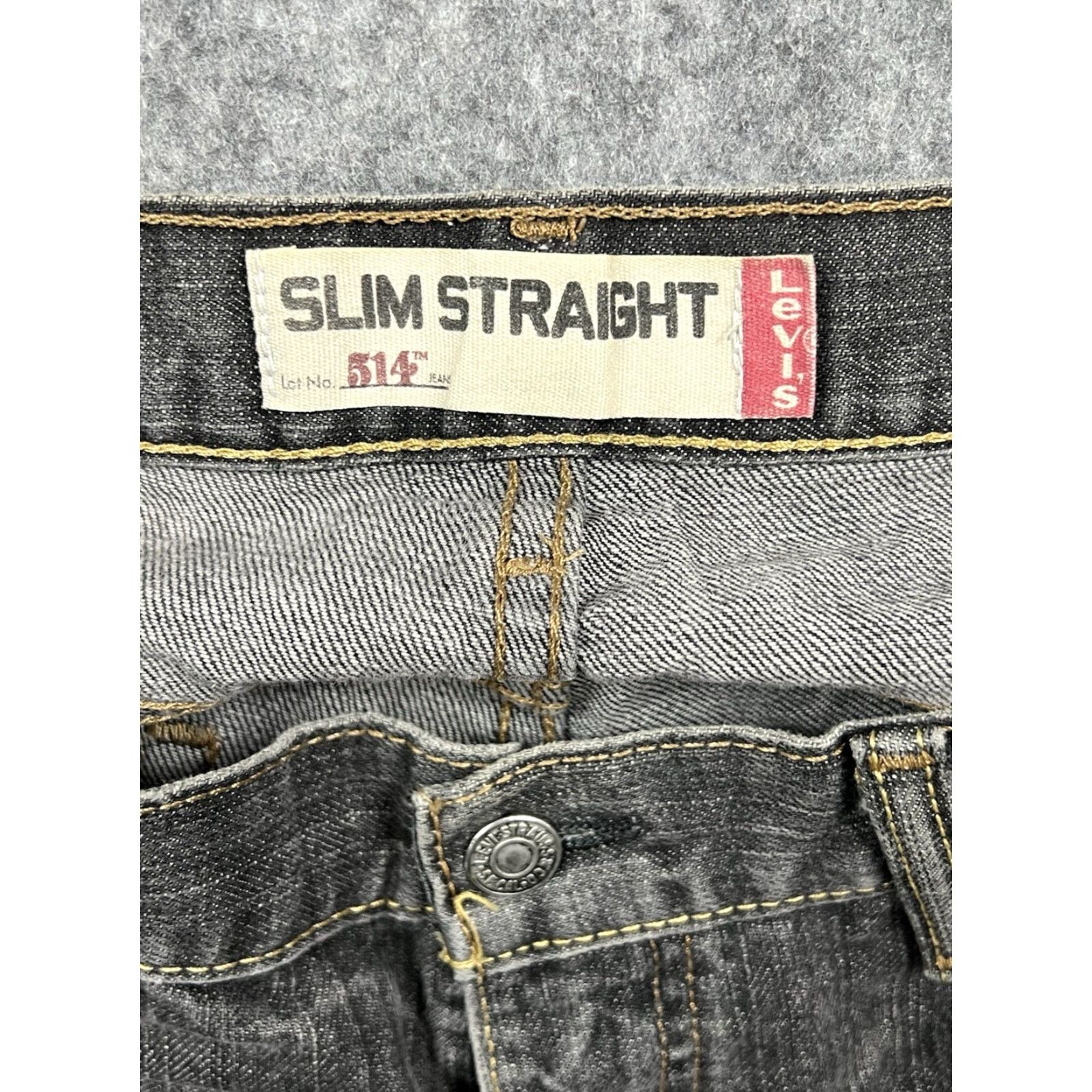 Levi's VINTAGE Levi's 514 Jeans Black Slim Straight Leg Distressed Size 34x32 Men Slim Jeans Size US 34 / EU 50 - 7 Thumbnail