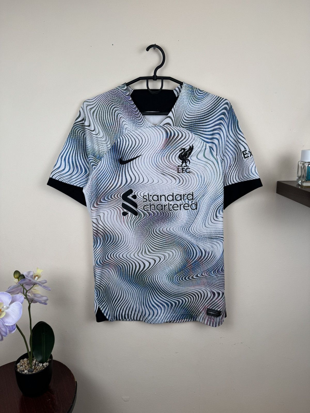 Nike Nike Liverpool Jersey 2022 2023 Away S Football Shirt Soccer Size US S / EU 44-46 / 1 - 3 Thumbnail