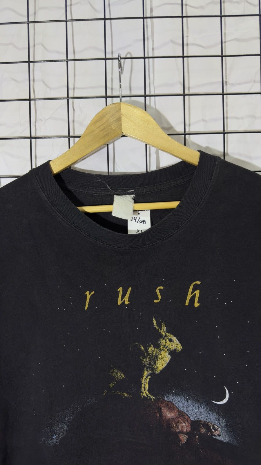 Band Tees Vintage 1993 rush band tee shirt Size US XL / EU 56 / 4 - 8 Thumbnail