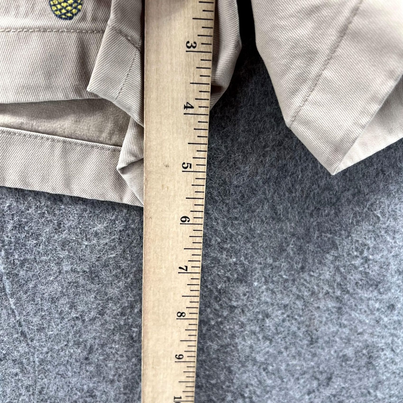 Brooks Brothers Brooks Brothers Shorts Women 10 Chino Khaki Tan Beige Flat Front Pockets Solid Casual Modern Size 32" / US 10 / IT 46 - 6 Thumbnail