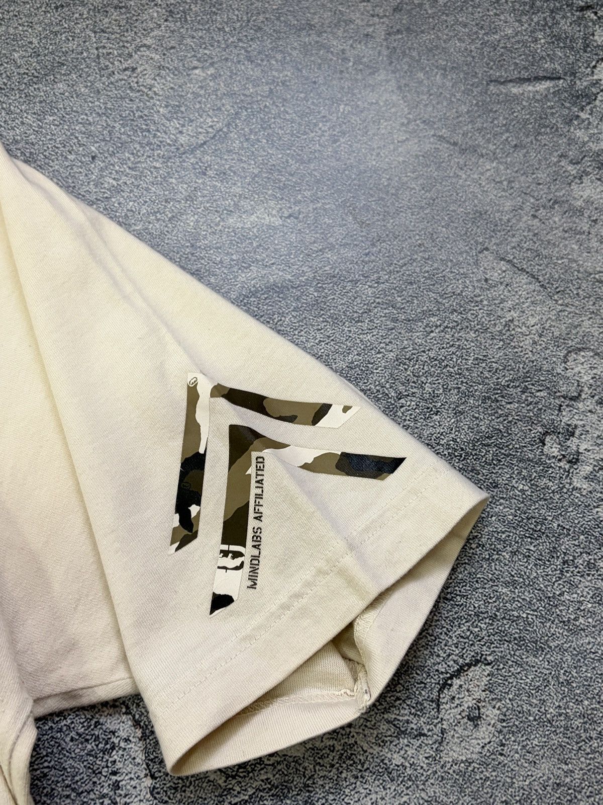 Ecko Unltd. Ecko Unltd Vtg Rhino Graphic T-Shirt Beige Y2K Baggy M Size US M / EU 48-50 / 2 - 8 Thumbnail