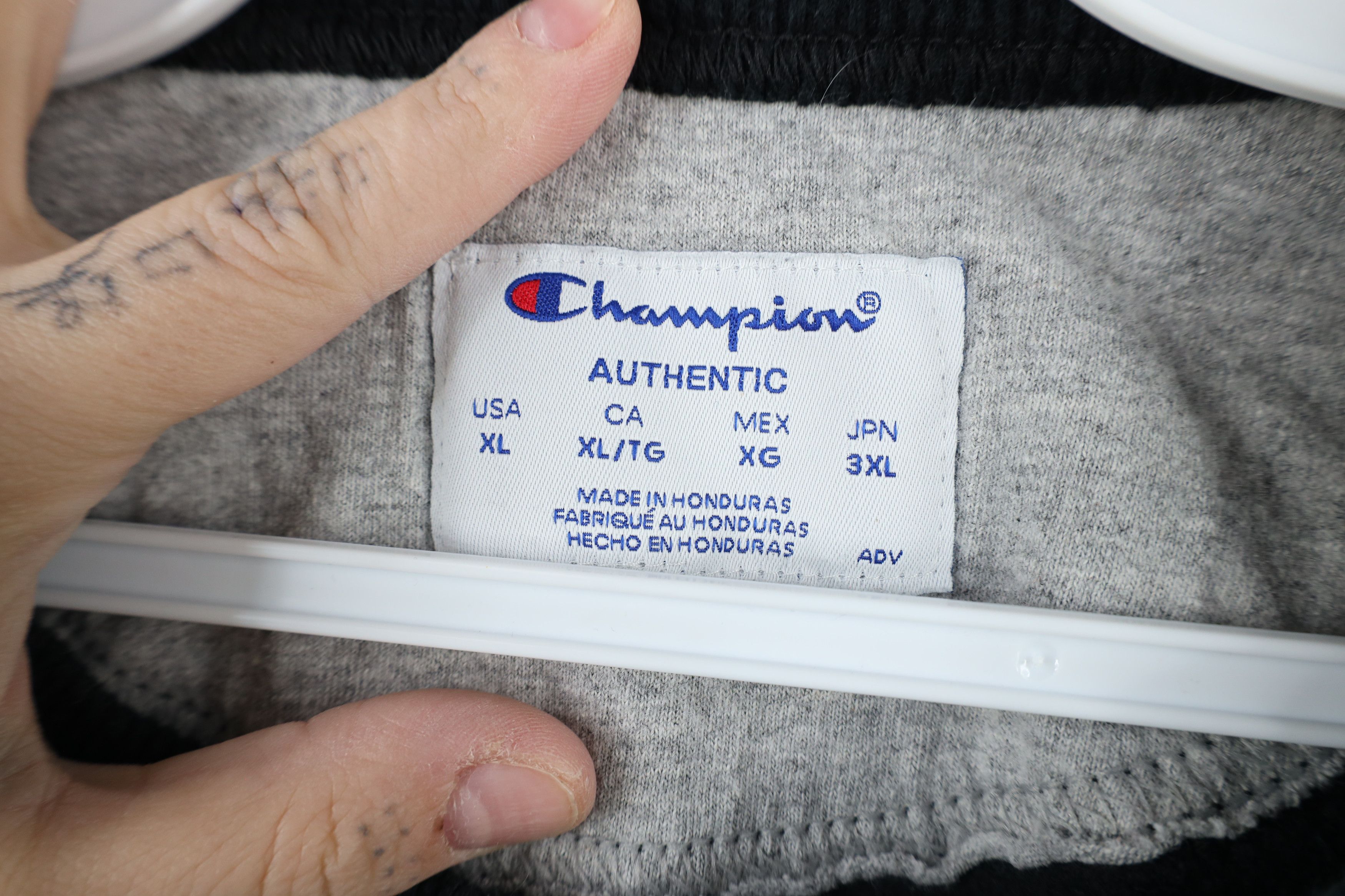 Champion × Vintage Vintage Y2K Champion Classic Logo Crewneck Sweatshirt Black Size US XL / EU 56 / 4 - 10 Thumbnail
