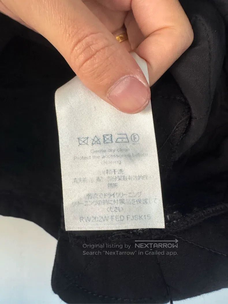 Louis Vuitton Louis Vuitton size l Black hip skirt Size 24" / US 00 / IT 34 - 3 Thumbnail