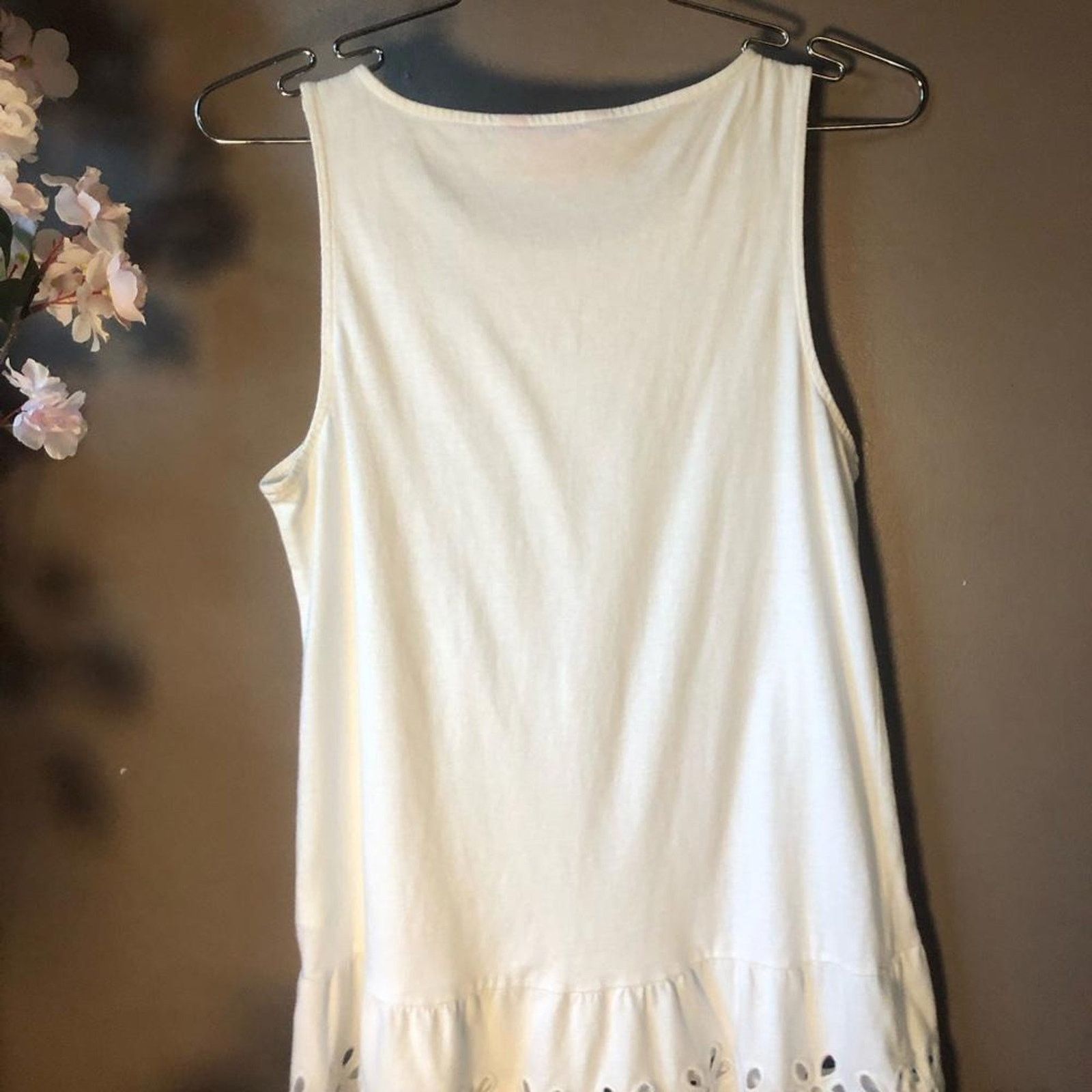 Lilly Pulitzer Lilly Pulitzer tank with doily floral ruffle bottom Size S / US 4 / IT 40 - 4 Thumbnail