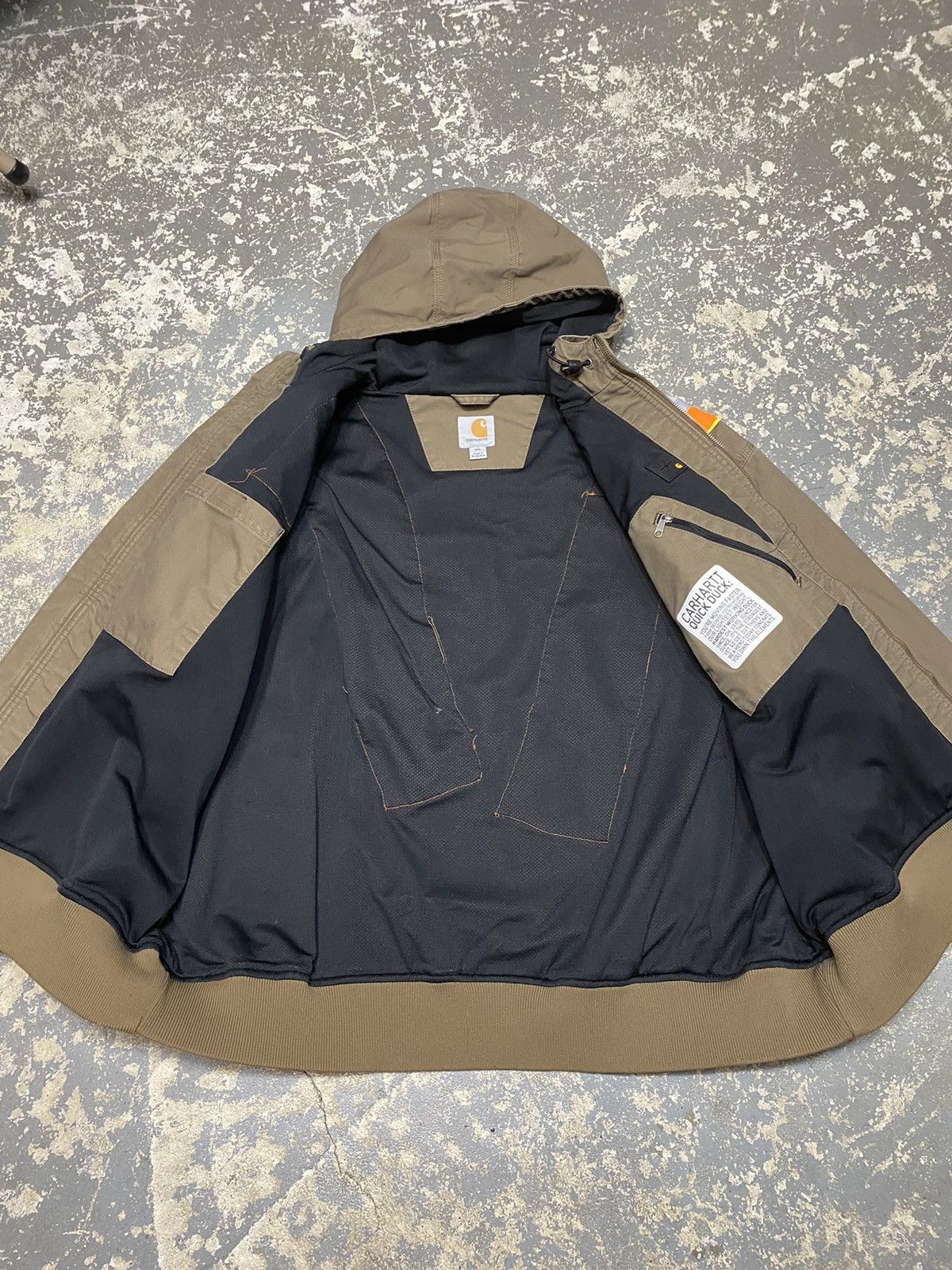 Carhartt × Vintage Vintage Carhartt Tan Reflective Hooded Active Jacket Size US XXL / EU 58 / 5 - 4 Thumbnail